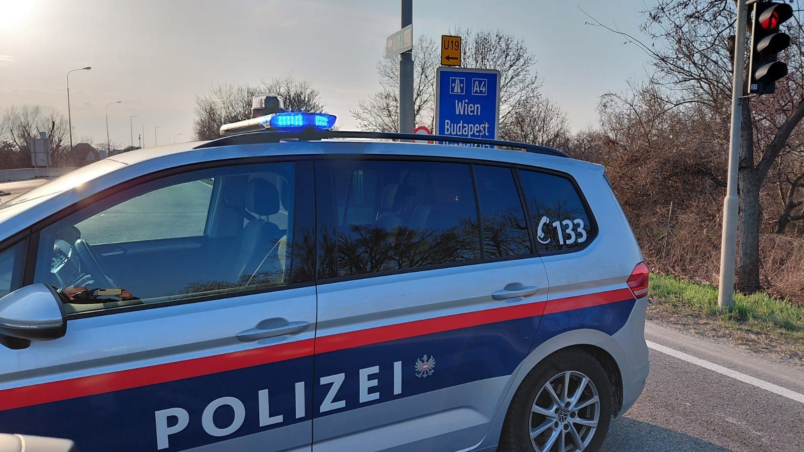 Heute.at - Hochsensibler Transport-Konvoi am Weg nach Wien