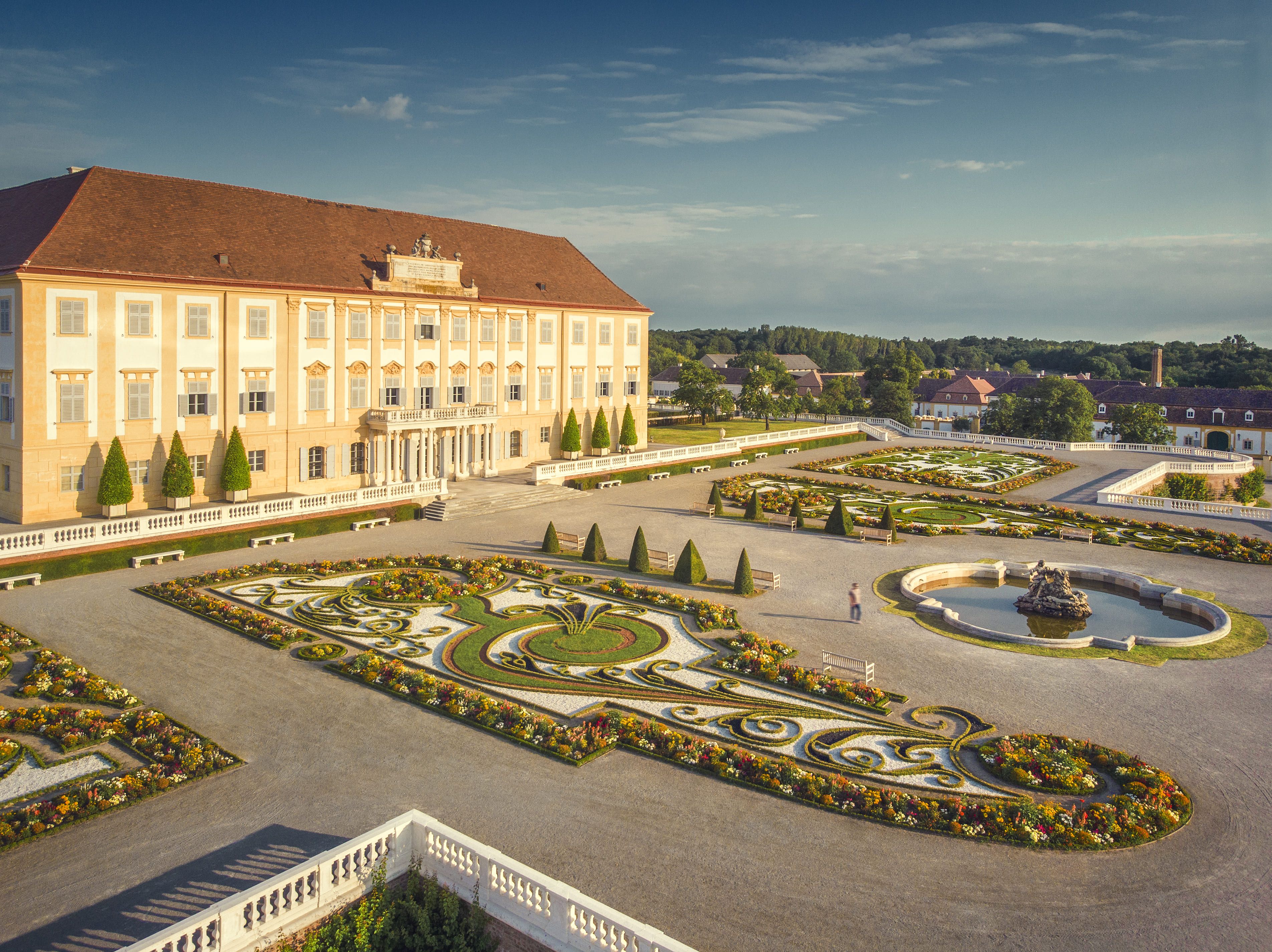 Das Schloss Hof: Hier gibt es ein bunt gemischtes Ferienprogramm