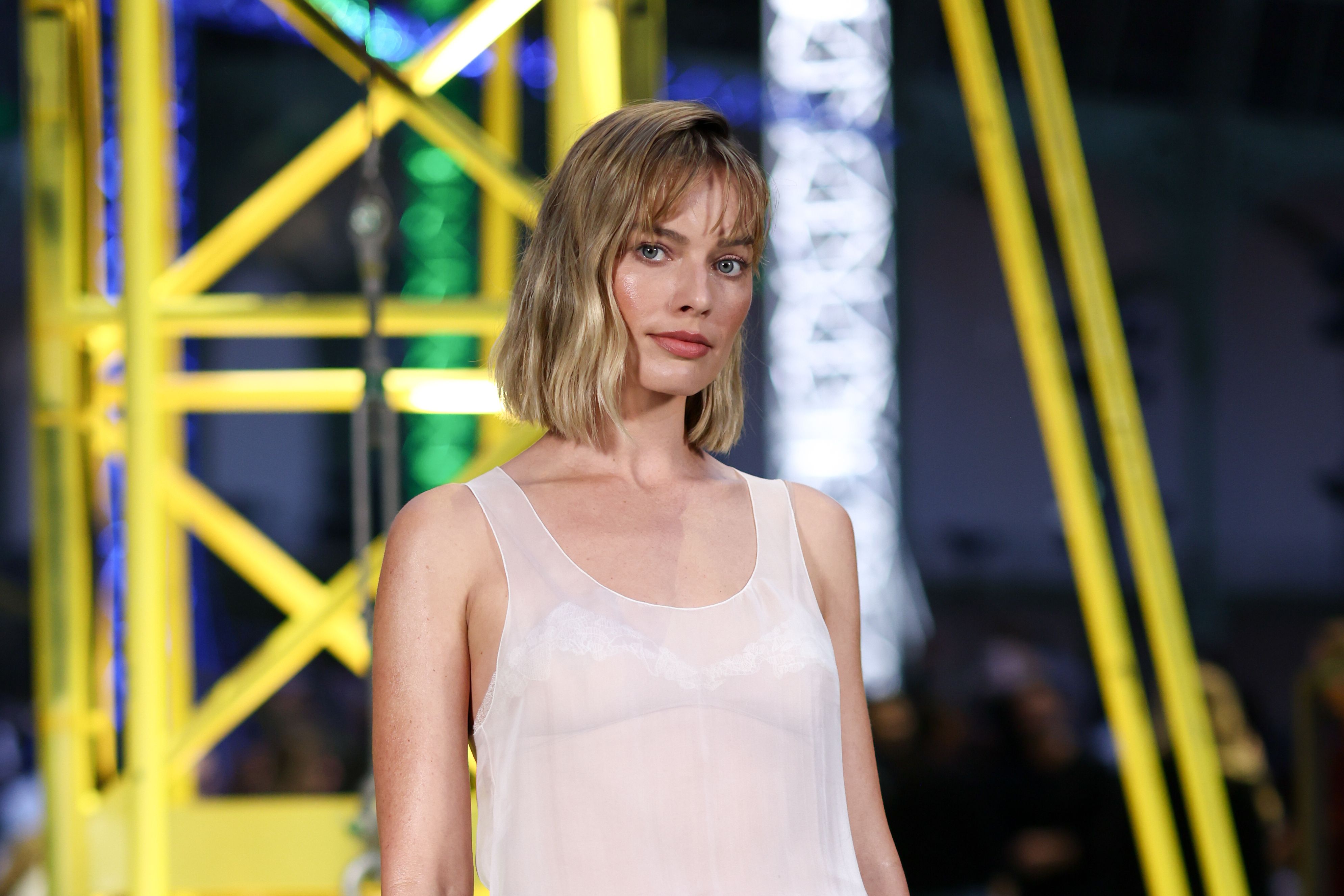 Heute.at - Margot Robbie zeigt neuen Look – und setzt einen Trend