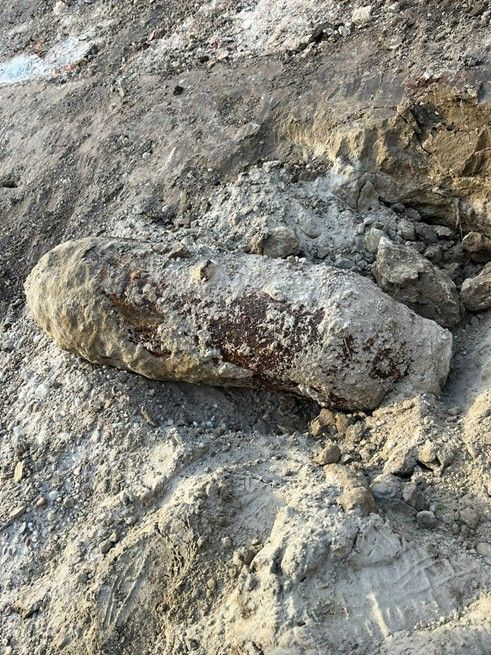 Fliegerbombe bei Baggerarbeiten in Wien-21 entdeckt: Entschärfung durch Entminungsdienst