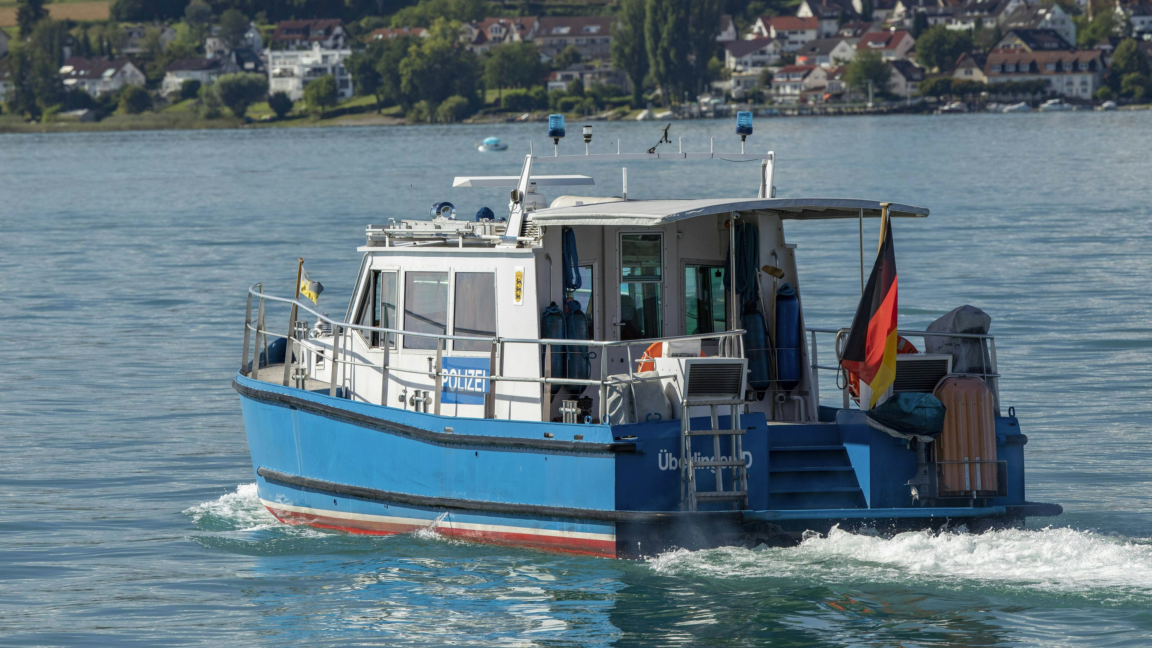 Die Leiche der Frau wurde am Ufer des Bodensees gefunden. (Symbolbild)