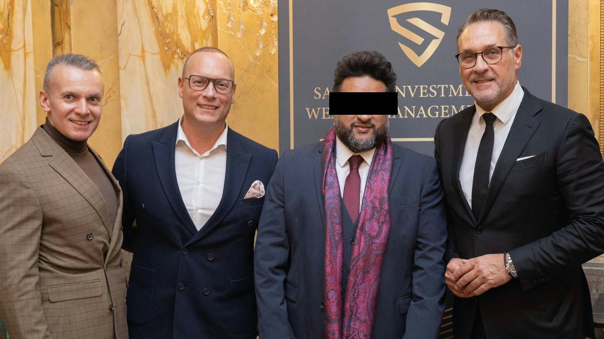 Bei einem Empfang im Wiener Hotel Imperial präsentierte sich das Netzwerk rund um Adnan Abid K. (Mitte). Rechts im Bild: Ex-Vizekanzler Heinz-Christian Strache.