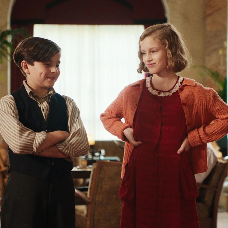 Mit dem überdrehten Hollywood-Streifen "Good Luck, Have Fun, Don't Die" und dem ruhigen, aber sehenswerten Jugendfilm "Das geheime Stockwerk" feiern diese Woche gleich zwei Zeitreisefilme Kino-Premiere. Und auch "Nouvelle Vague" geht als Zeitreise durch.