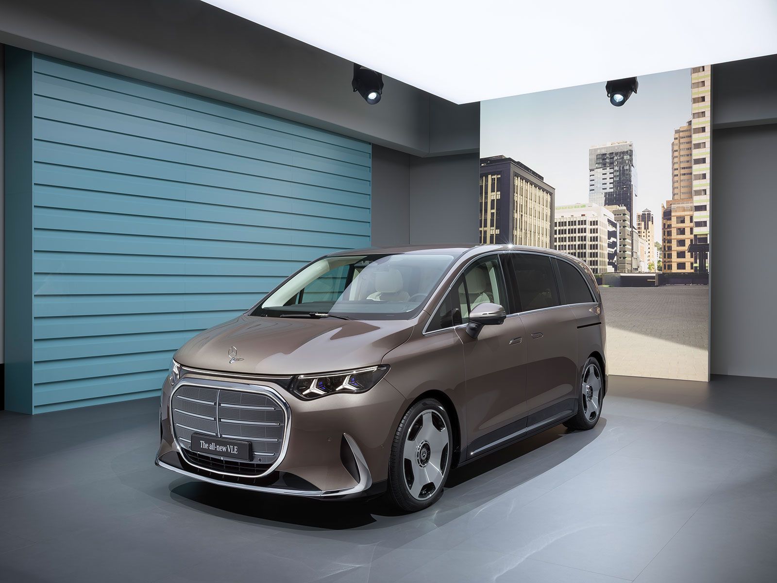 An Schnellladesäulen soll man in 25 Minuten von 10 auf 80% laden können.