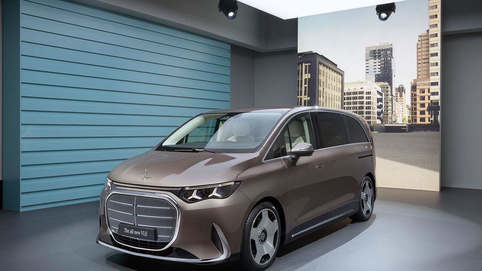 An Schnellladesäulen soll man in 25 Minuten von 10 auf 80% laden können.