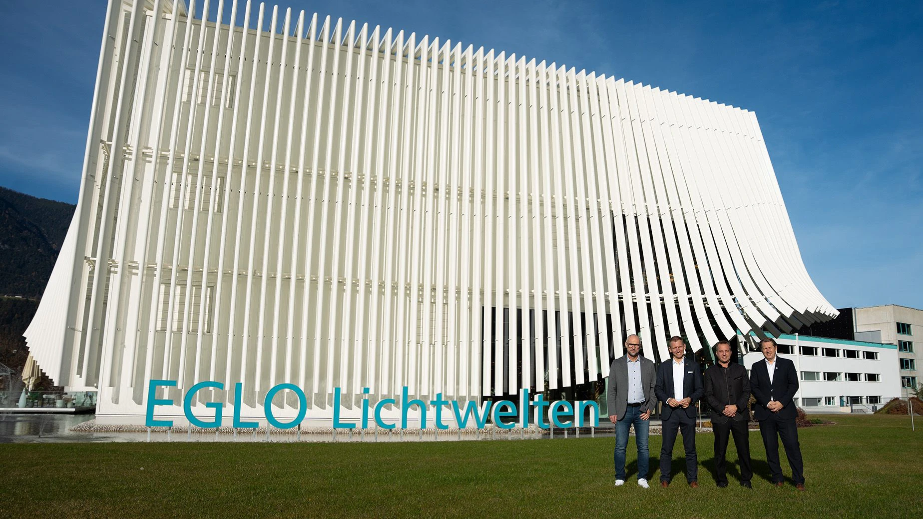 Der Tiroler Leuchtenspezialist EGLO setzt nach einer schweren Cyber-Attacke auf die Expertise von A1.