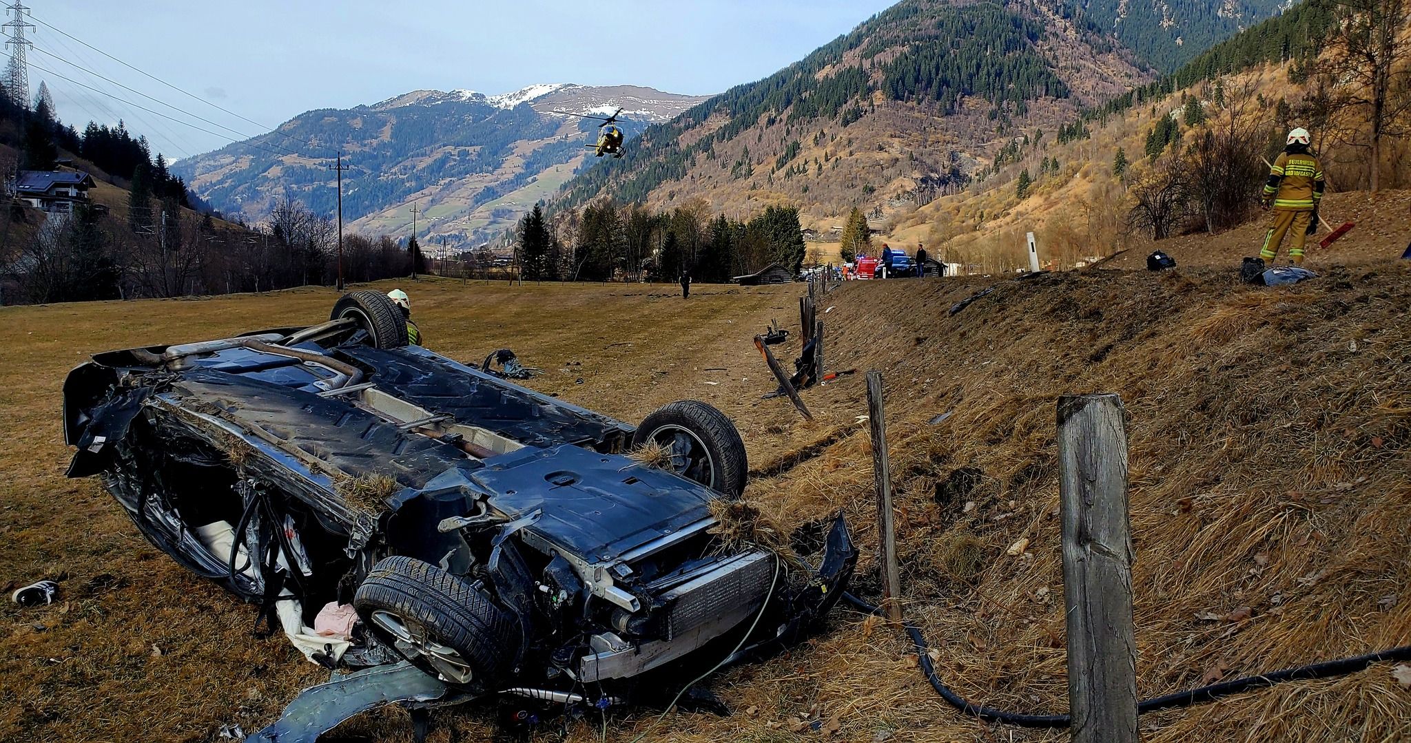 Trotz sofortiger Rettung erlag die junge Frau ihren Verletzungen. 