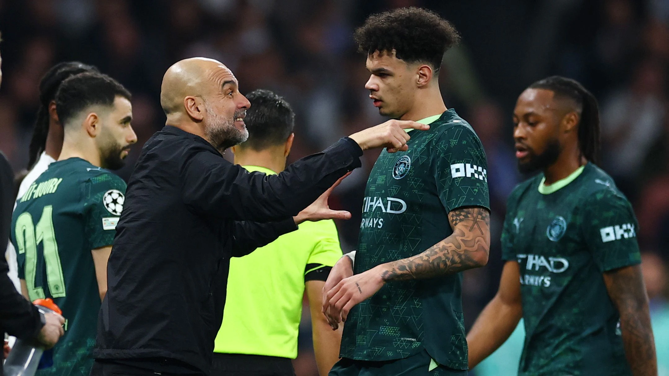 Heute.at - In Stücke gerissen! Guardiola bei 0:3 Taktik-Neuling