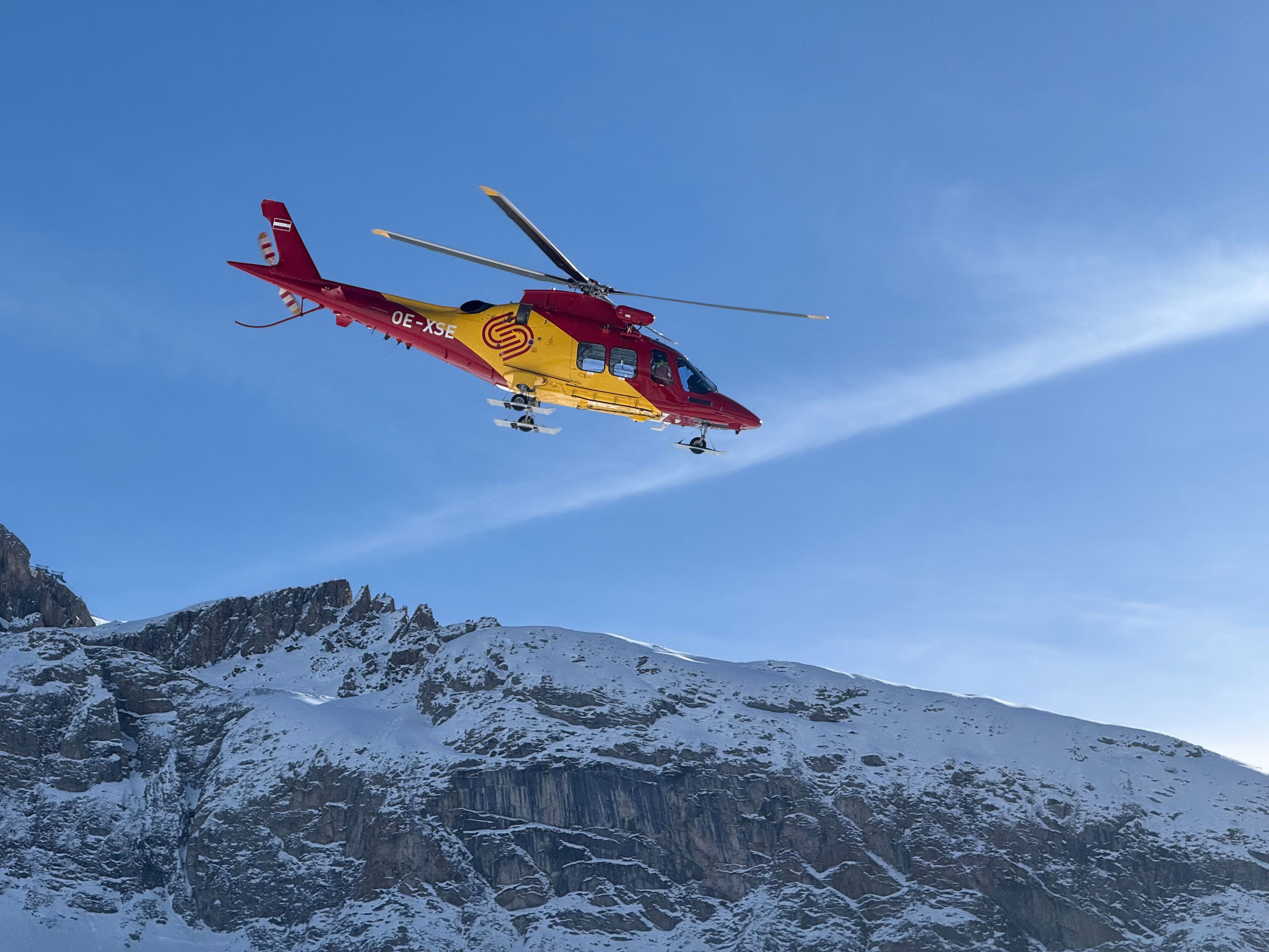 Die Frau wurde in ein Krankenhaus geflogen.