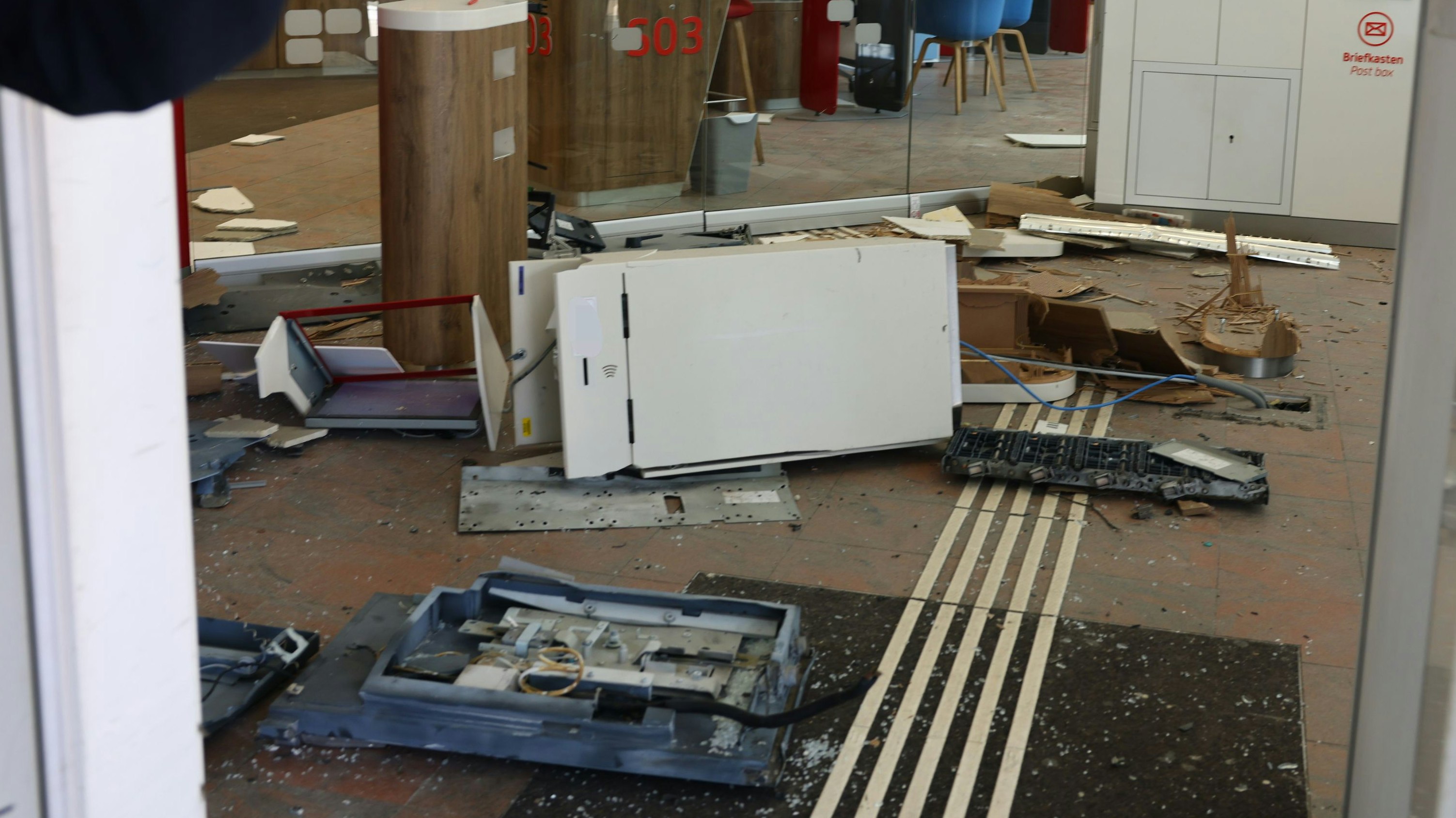 Bankomatsprengung in der Donaustadt: Bande richtete enormen Schaden an. 