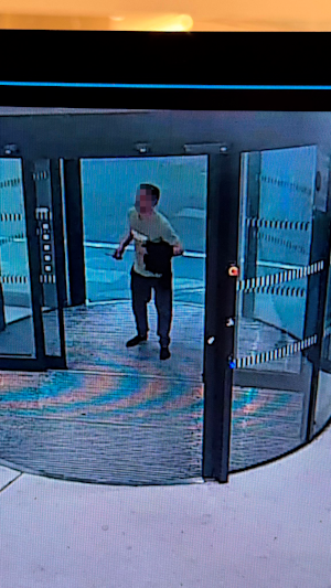 Messer-Angriff Hauptbahnhof Wien: Polizei setzt Taser bei Festnahme eines Mannes ein. Aktuelle Details zum Polizeieinsatz und Hintergrund.