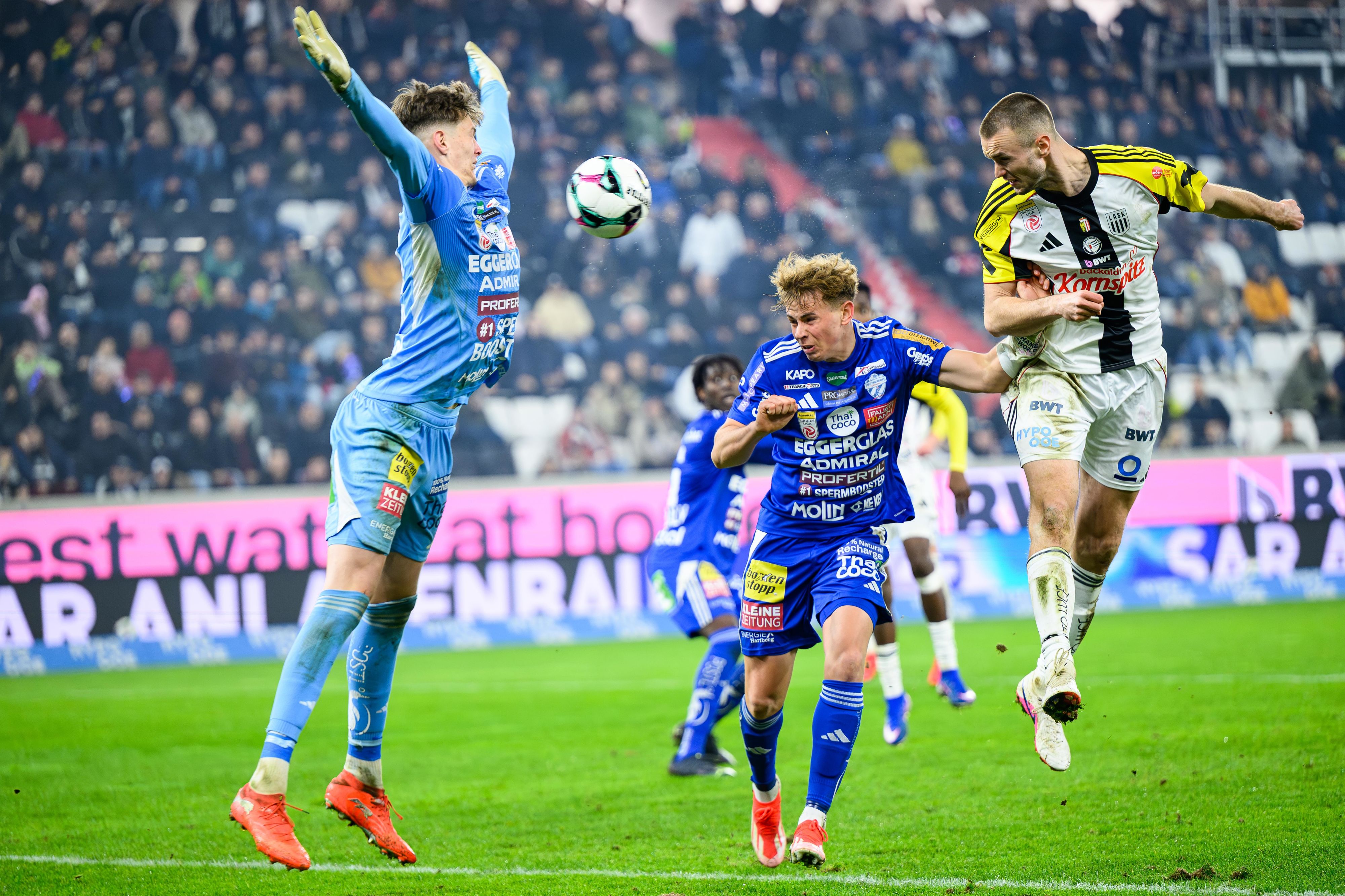 Sasa Kalajdzic (LASK) schloss ab, Tom Ritzy Hülsmann machte sich groß. 