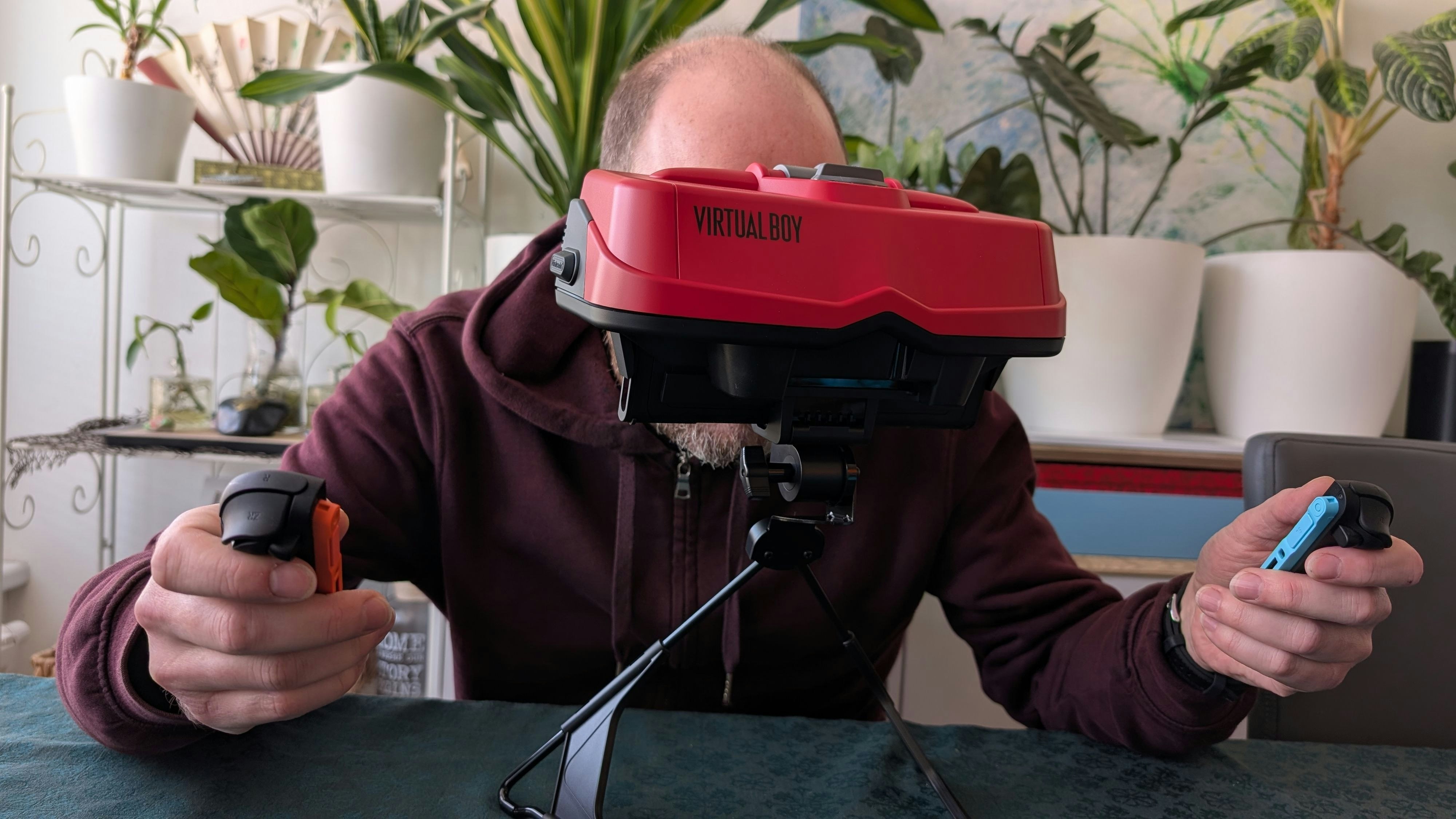 Die Rückkehr des Virtual Boy ist faszinierende Retro-Nostalgie – bleibt aber vor allem eine Kuriosität für Fans und Sammler.