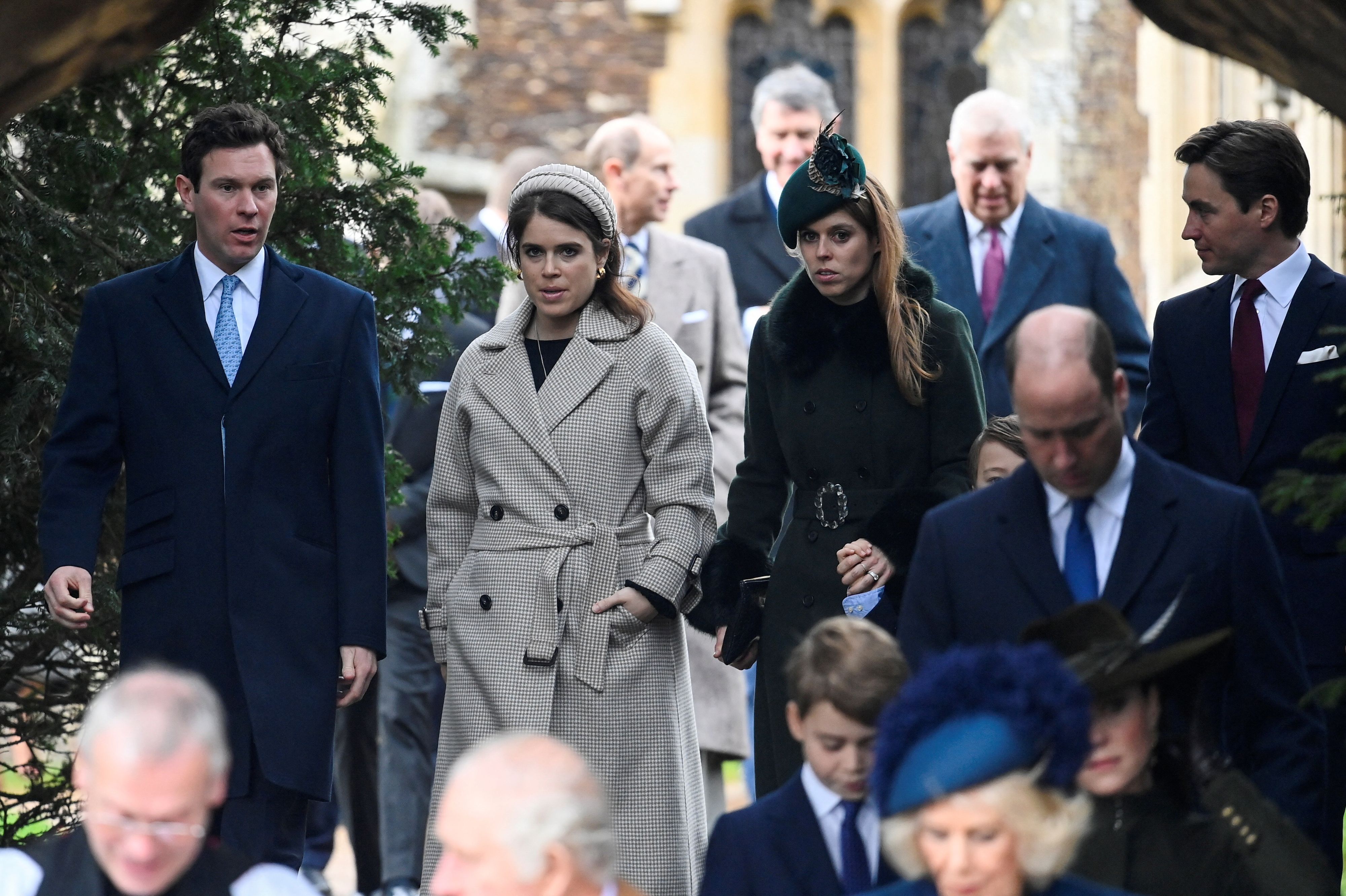 Auch Andrews Töchtern Eugenie und Beatrice könnte es jetzt an den Kragen gehen.