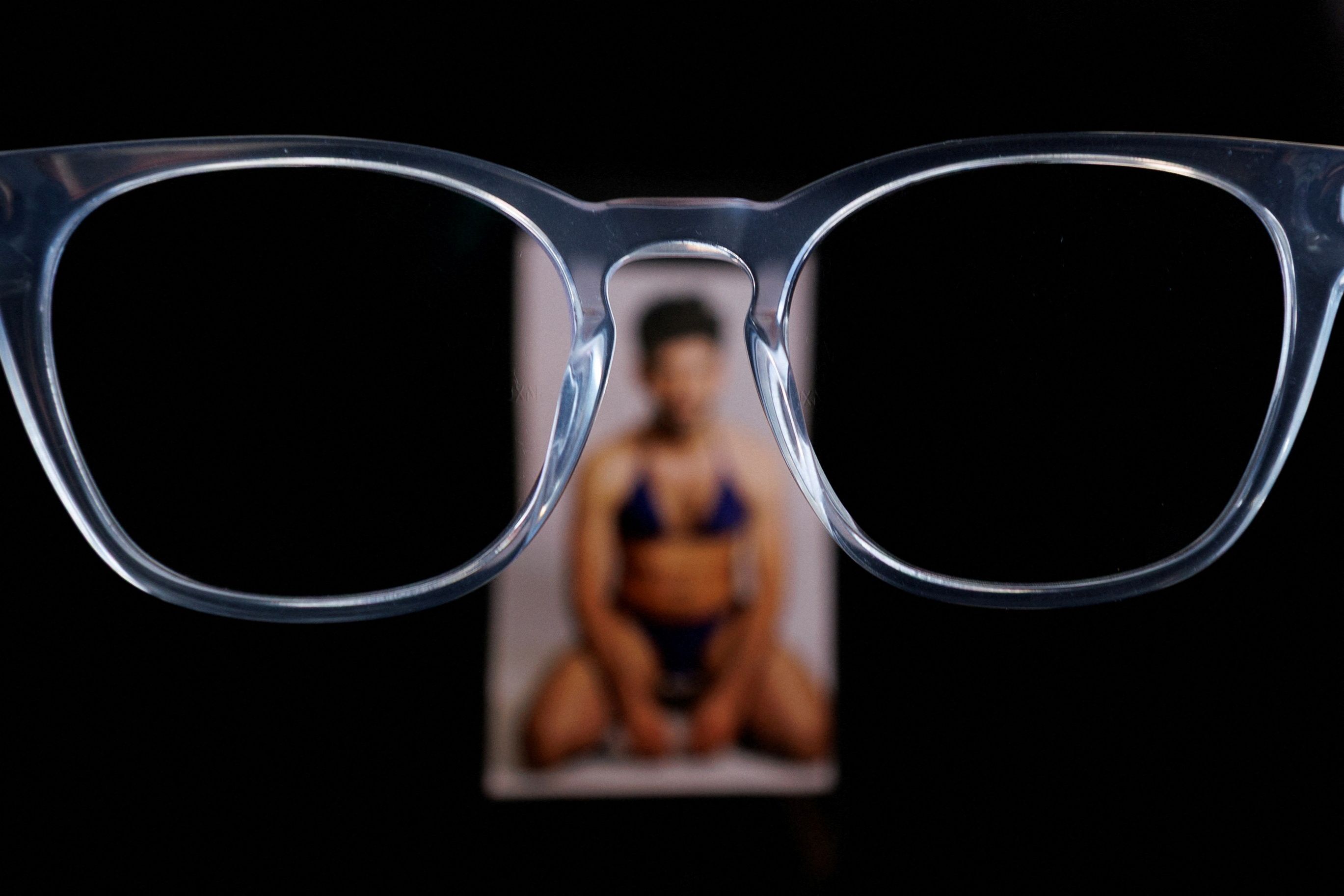 Die betroffenen Opfer haben meist keine Ahnung, dass solche Bilder von ihnen im Umlauf sind.