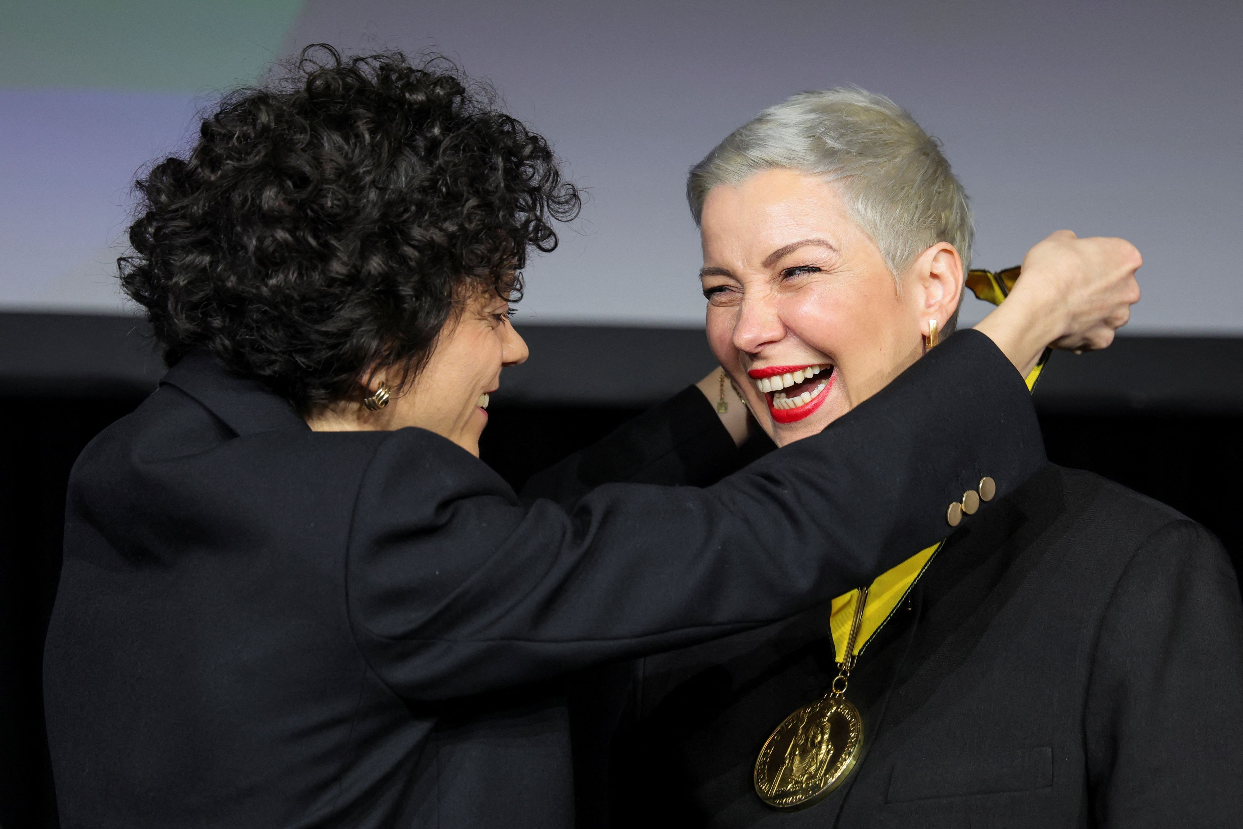 Kolesnikowa war im Dezember 2025 gemeinsam mit zahlreichen weiteren politischen Gefangenen in Belarus nach Vermittlungsbemühungen der USA freigelassen worden und von Deutschland aufgenommen worden. 