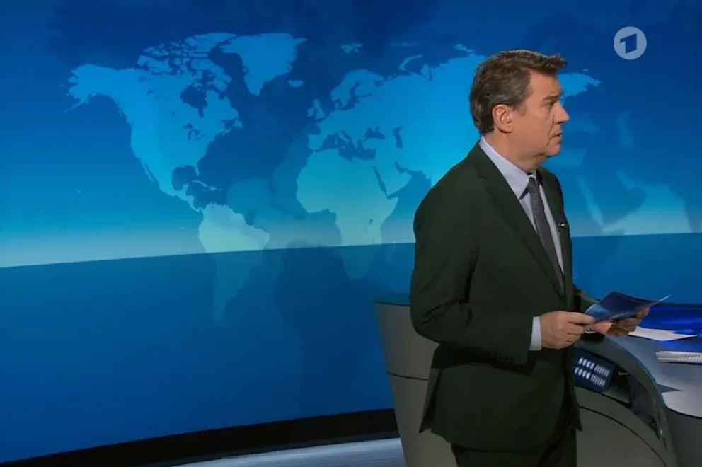 Heute.at - Moderator verwirrt in Tagesschau – ARD ändert Sendung