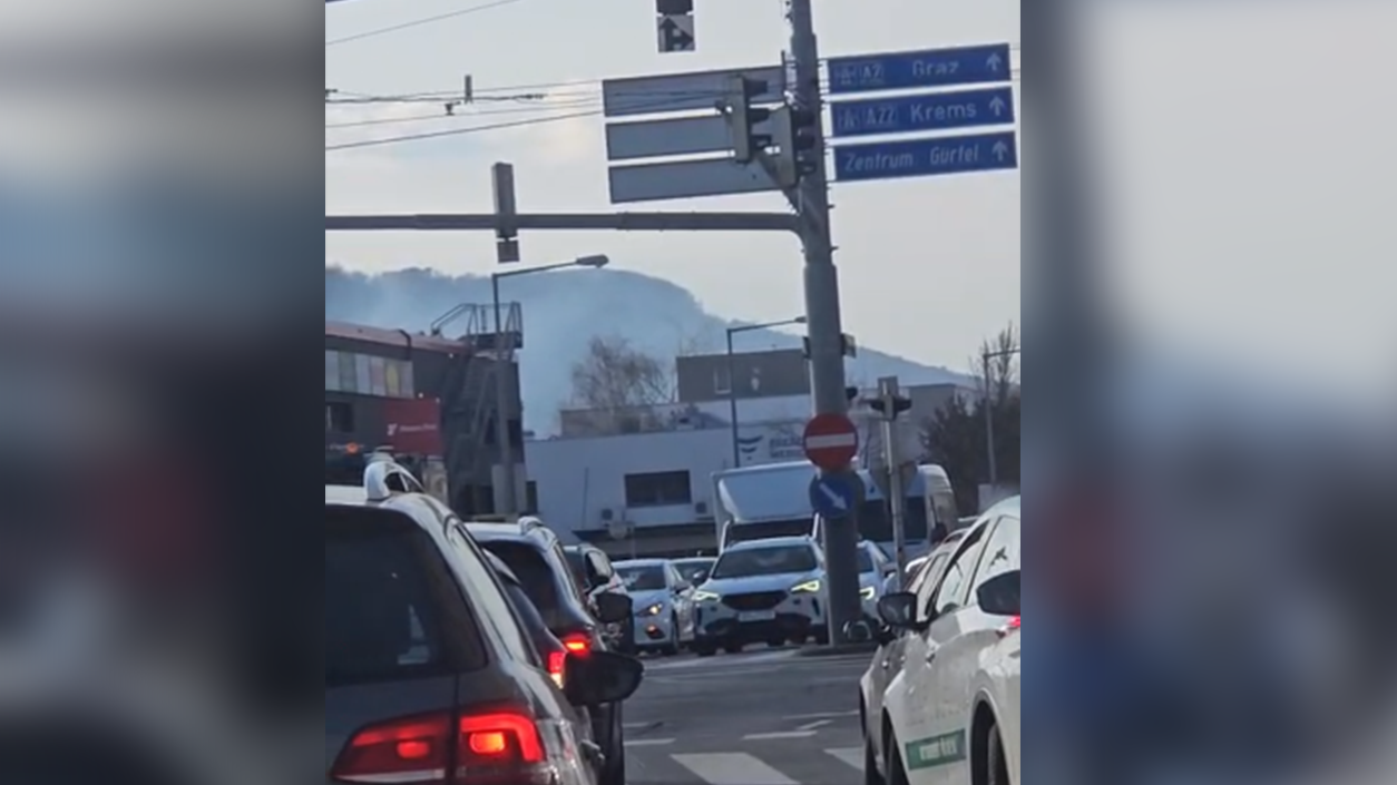 Die Rauchsäule war von weitem bereits zu sehen.