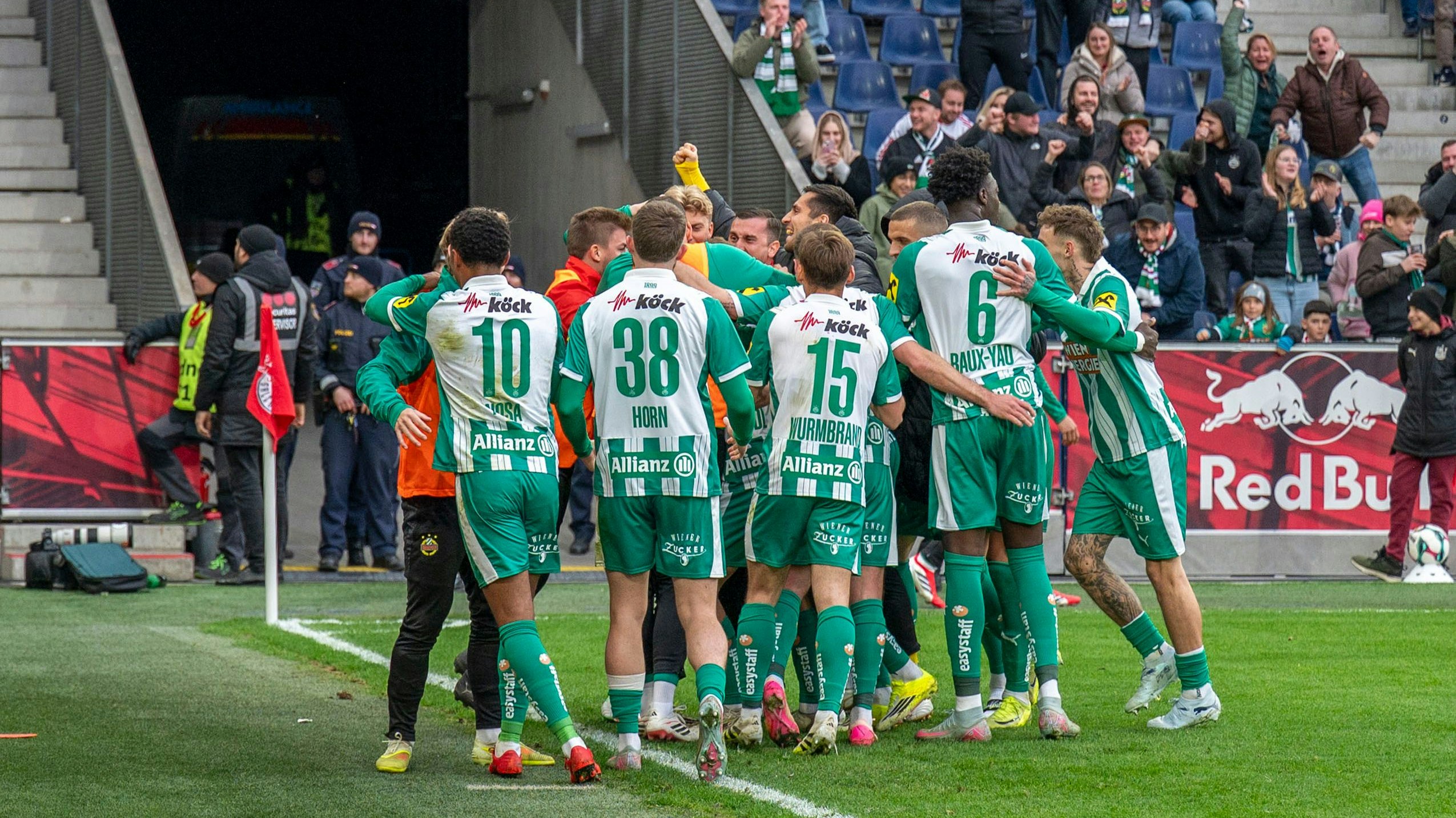 Rapid verdient gegen Salzburg völlig verdient mit 1:0. 