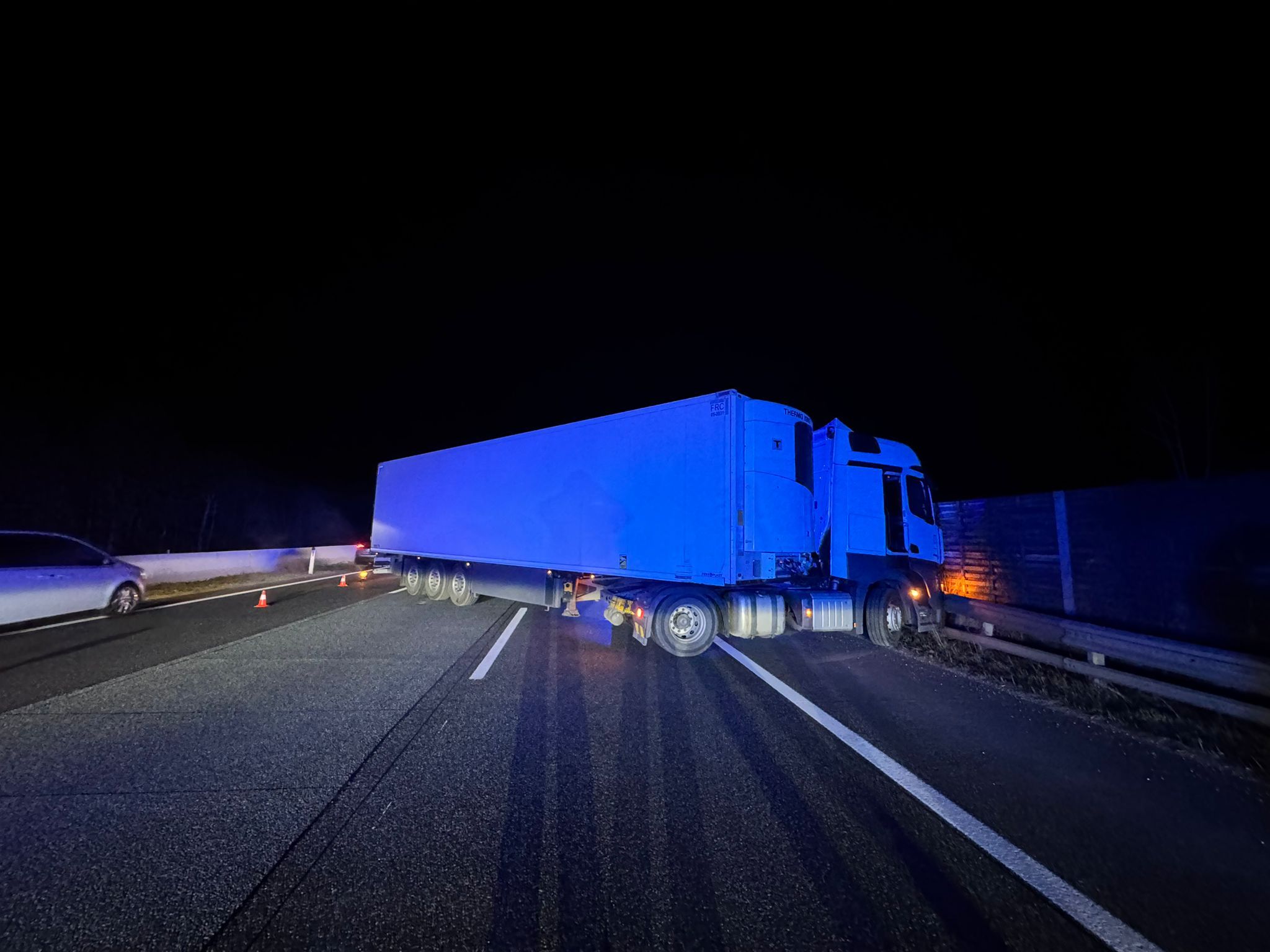 Lkw-Geisterfahrer auf der A2: Mehrere Pkw in Unfall verwickelt