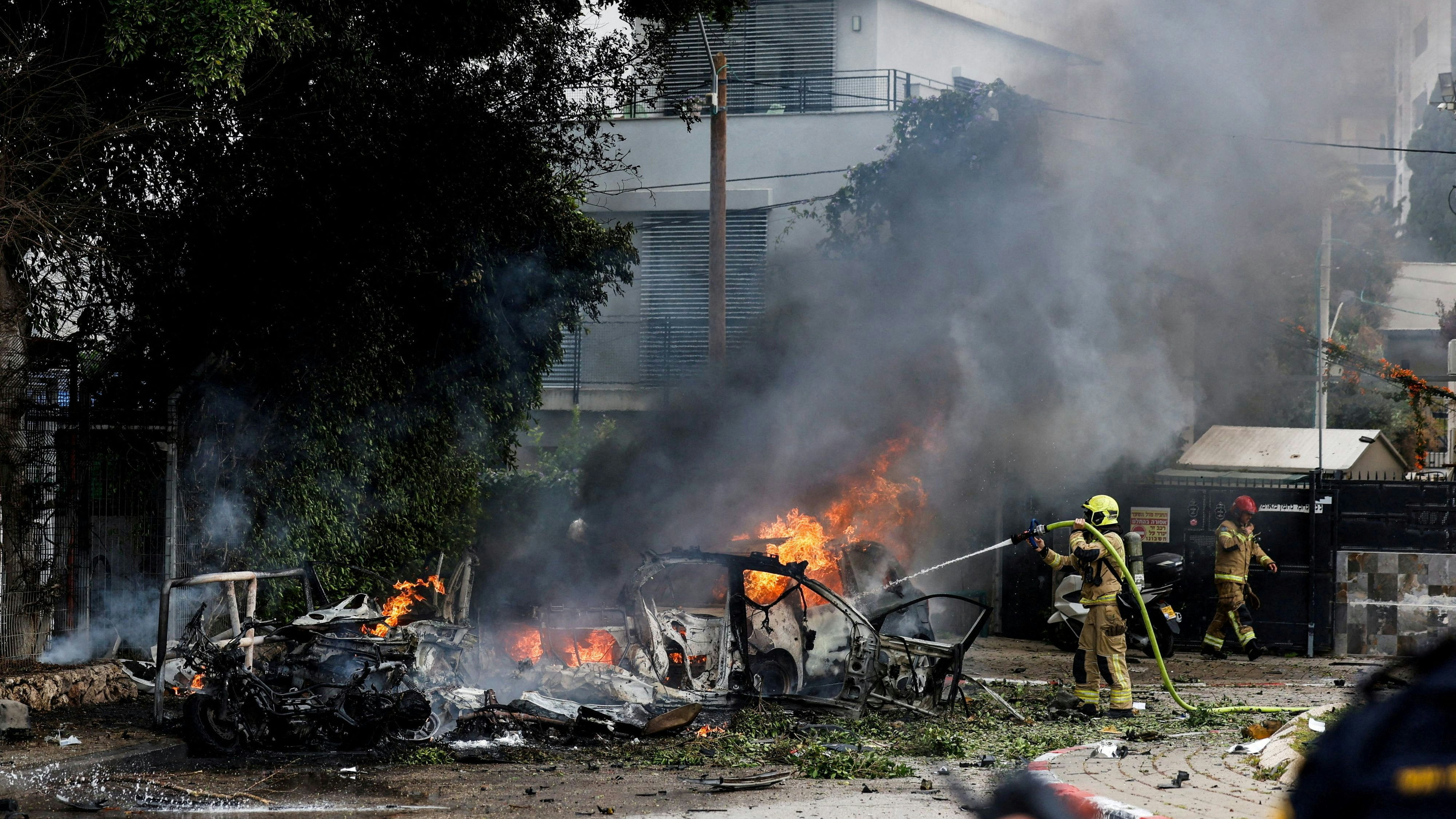 Heute.at - Iranische Raketen treffen Israel – mehrere Verletzte