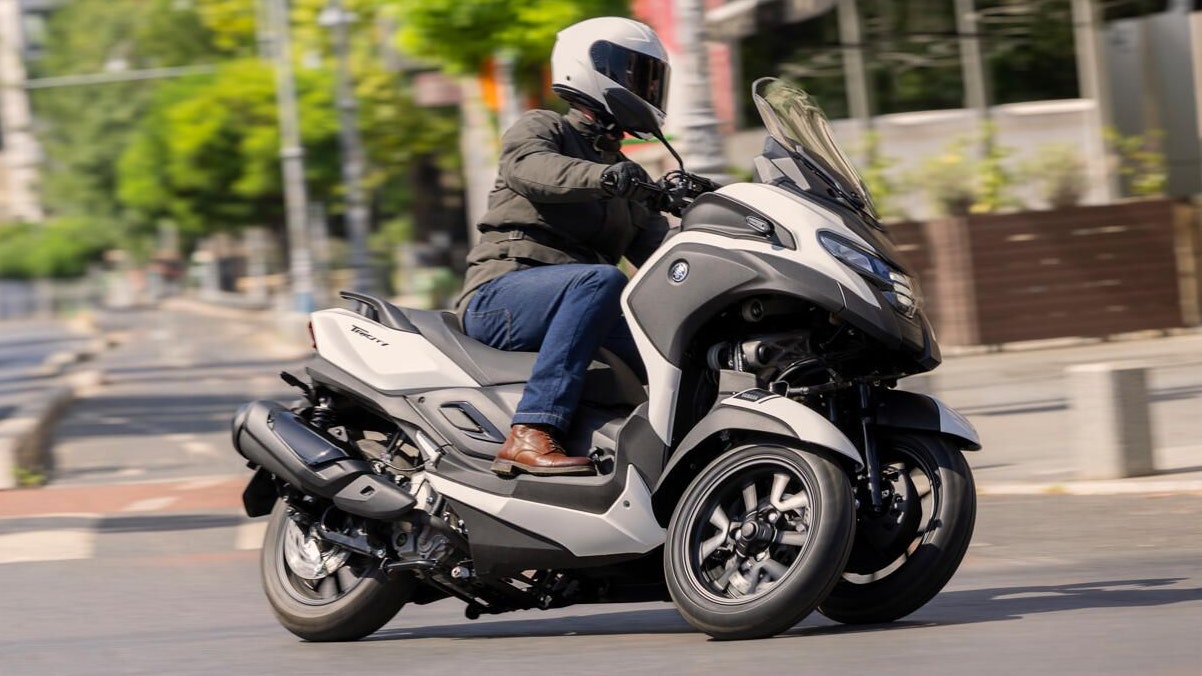 Der Tricity 300, Modelljahr 2026, ist der erste Roller von Yamaha mit Airbag.