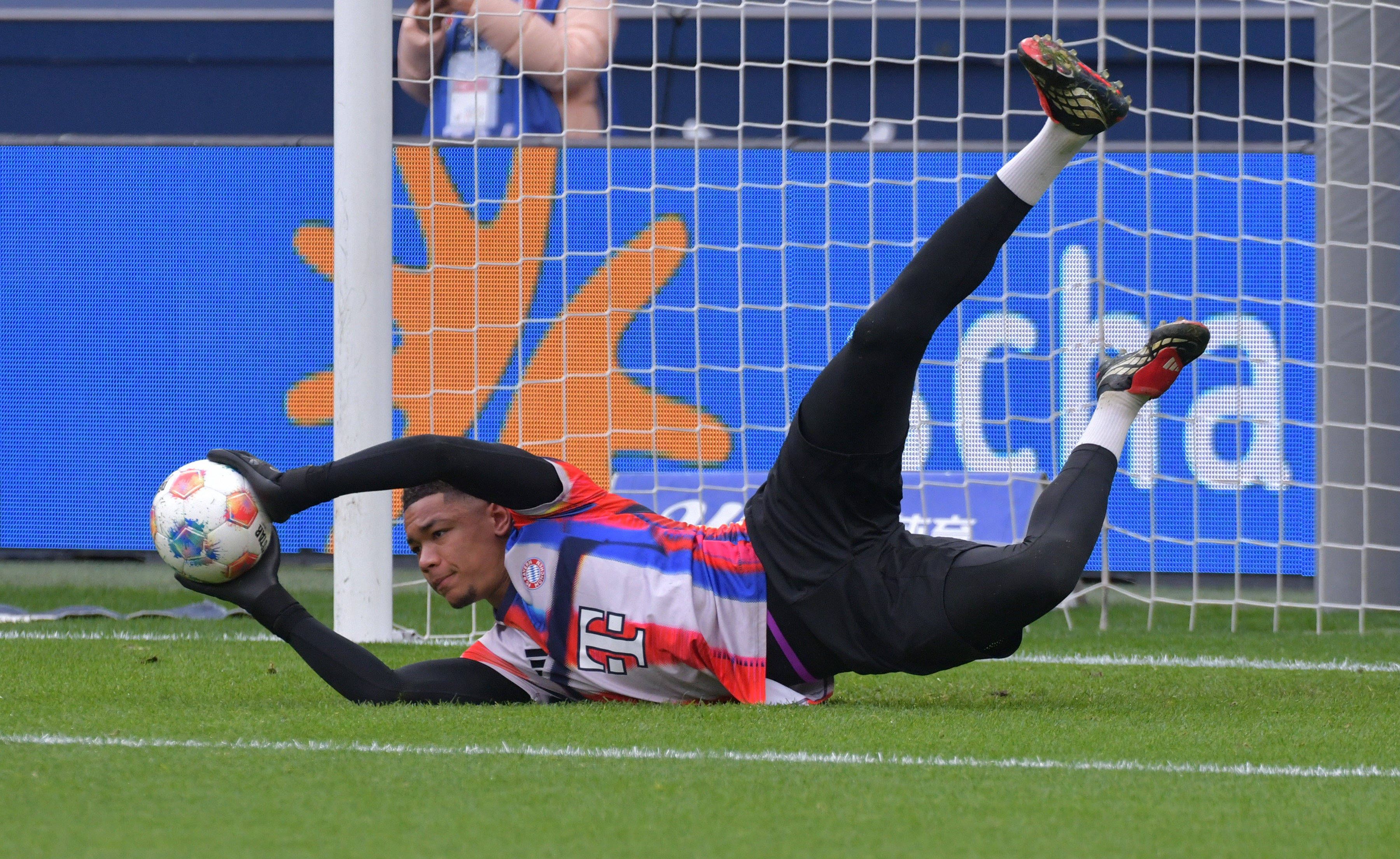 Prescott steht mit 16 jahren vor dem Debüt.