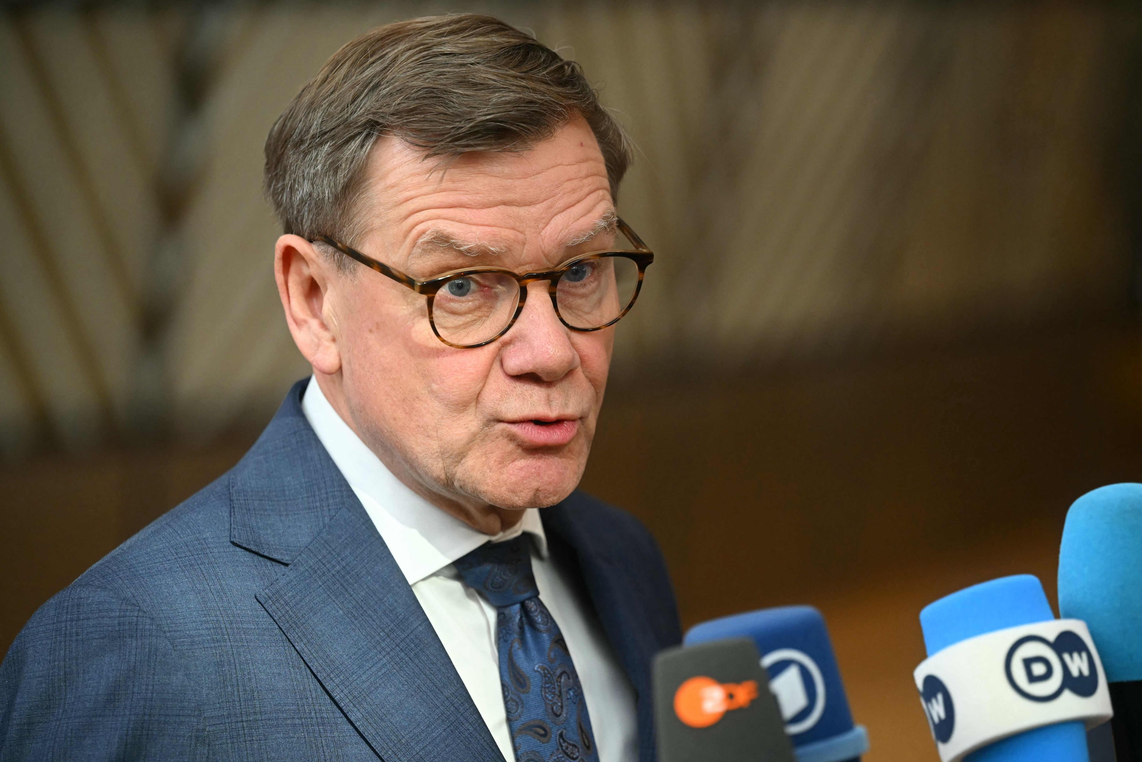 Deutschlands Außenminister Johann Wadephul (CDU) erklärte am Montag Trumps Forderung nach einer Beteiligung der NATO an der Sicherung der Straße von Hormuz eine Absage.