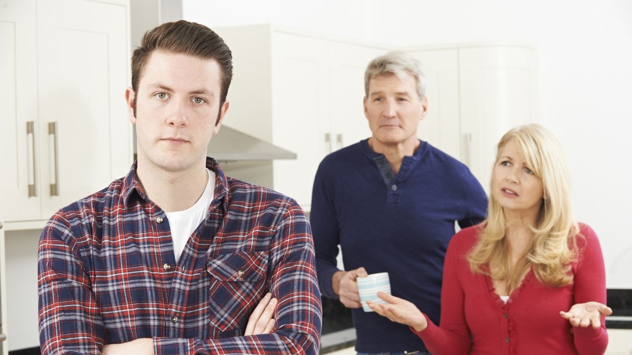 Heute.at - Viele Junge wohnen noch daheim – Männer weit häufiger