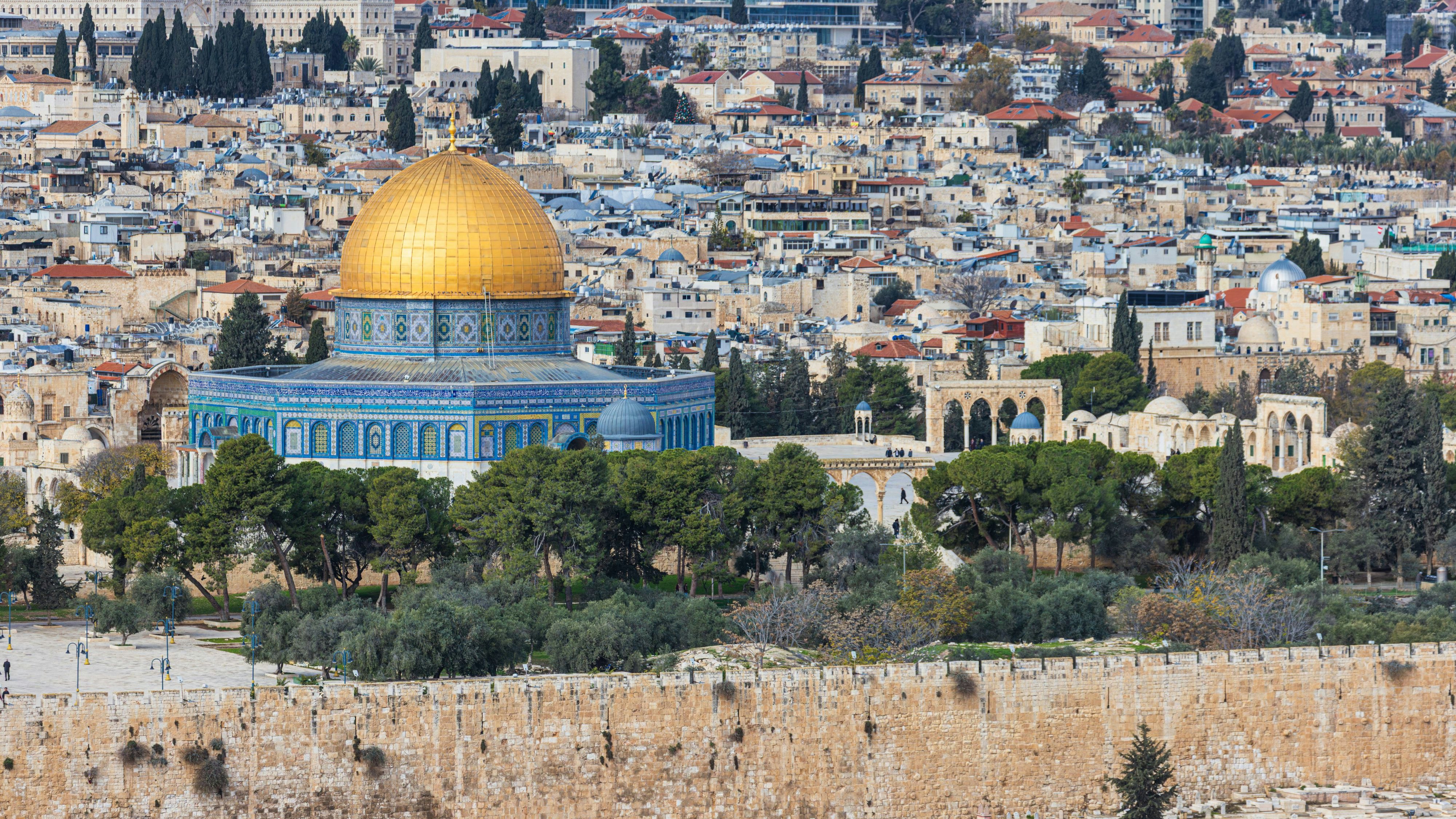 Heute.at - Trümmer stürzen auf Heilige Stätten in Jerusalem