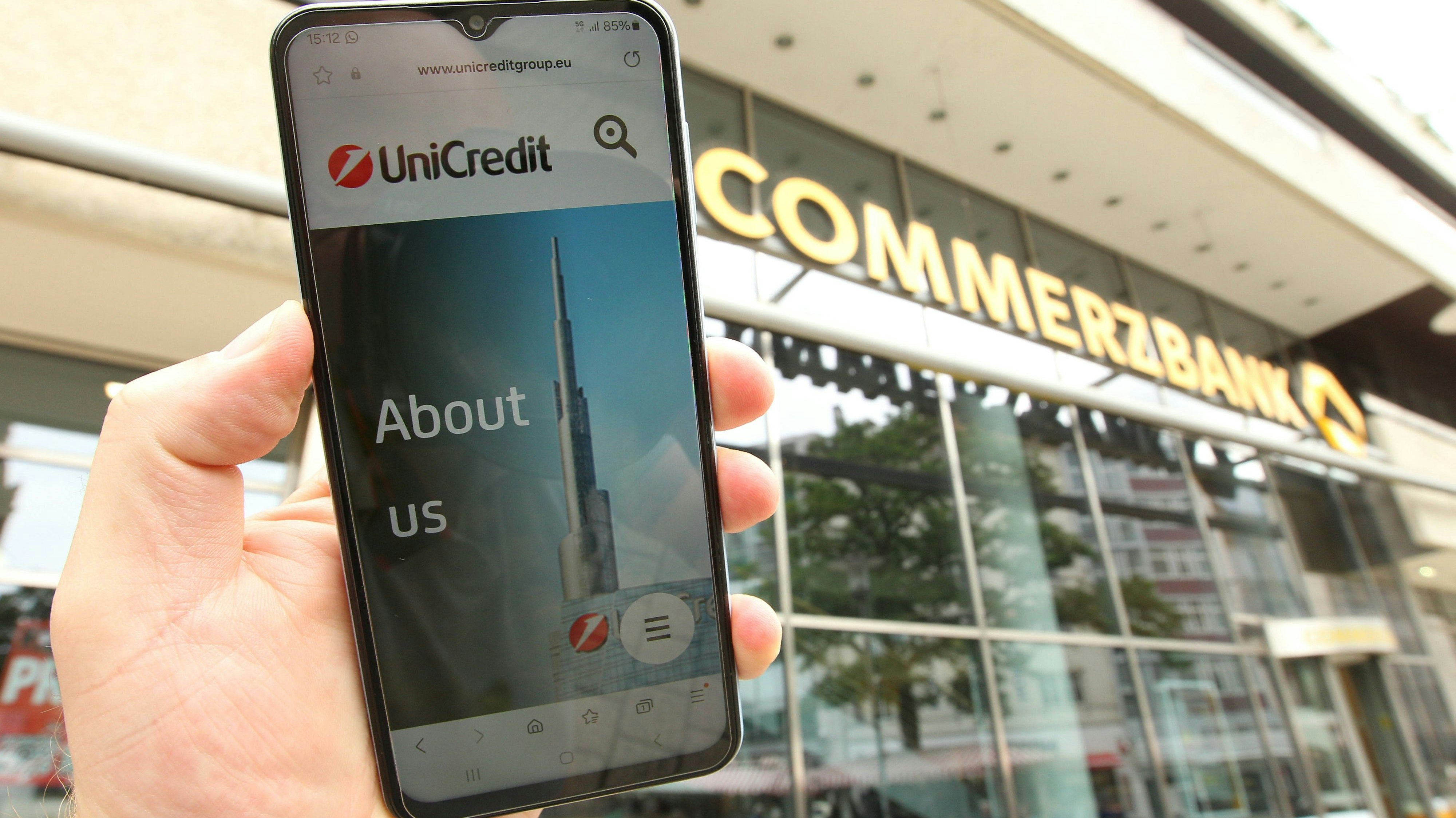 UniCredit legt Übernahmeangebot für Commerzbank vor