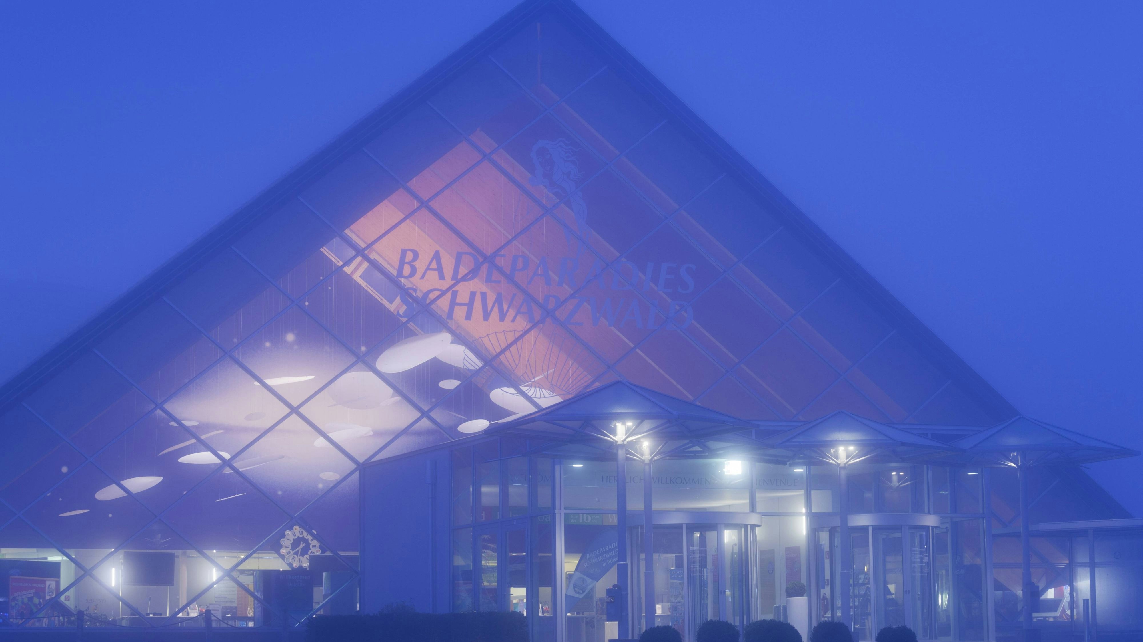 Das Paar wurde aus dem "Badeparadies Schwarzwald" geworfen.