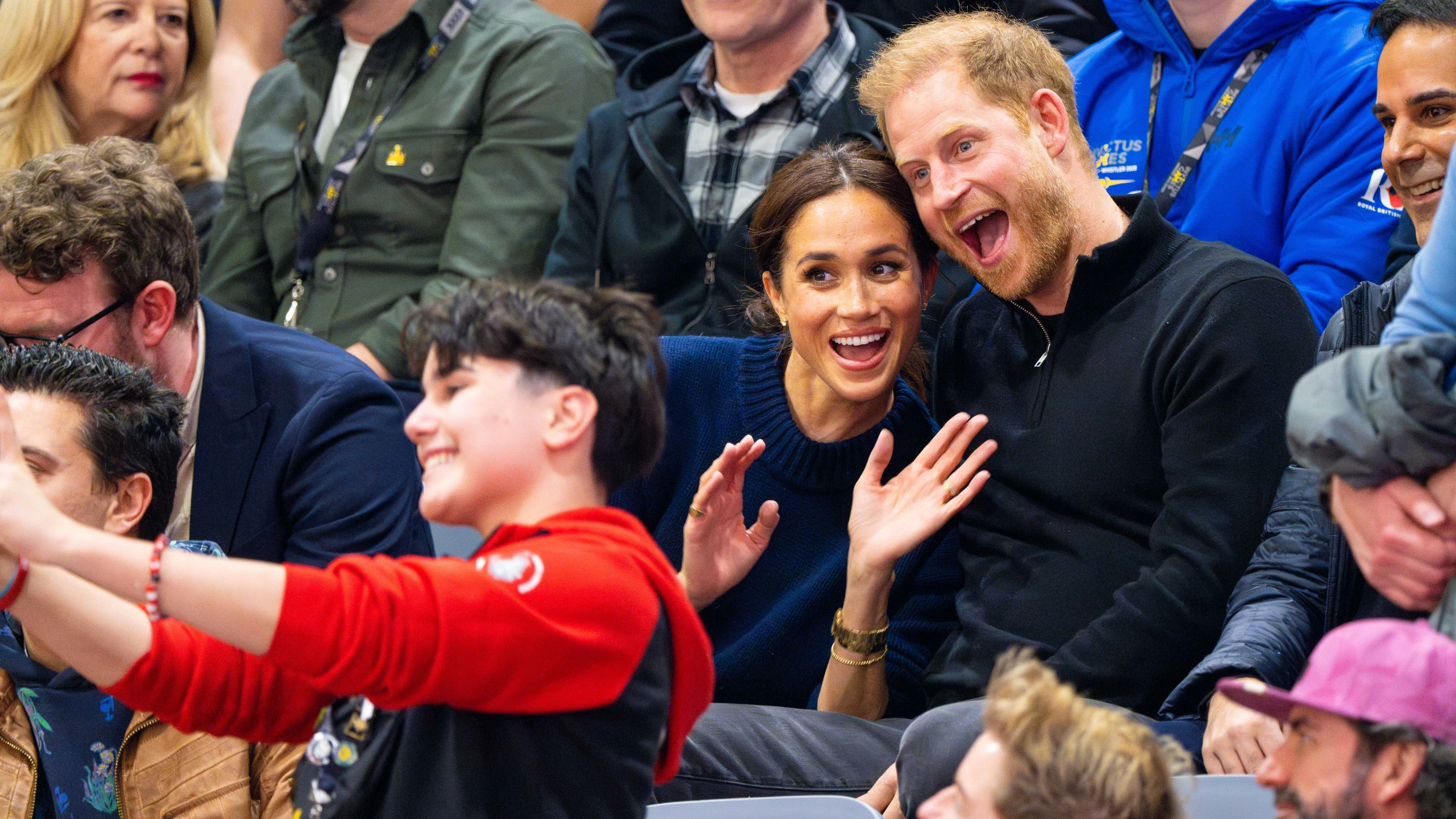 Das Enthüllungsbuch über Harry, Meghan und ihr Verhältnis zum Königshof