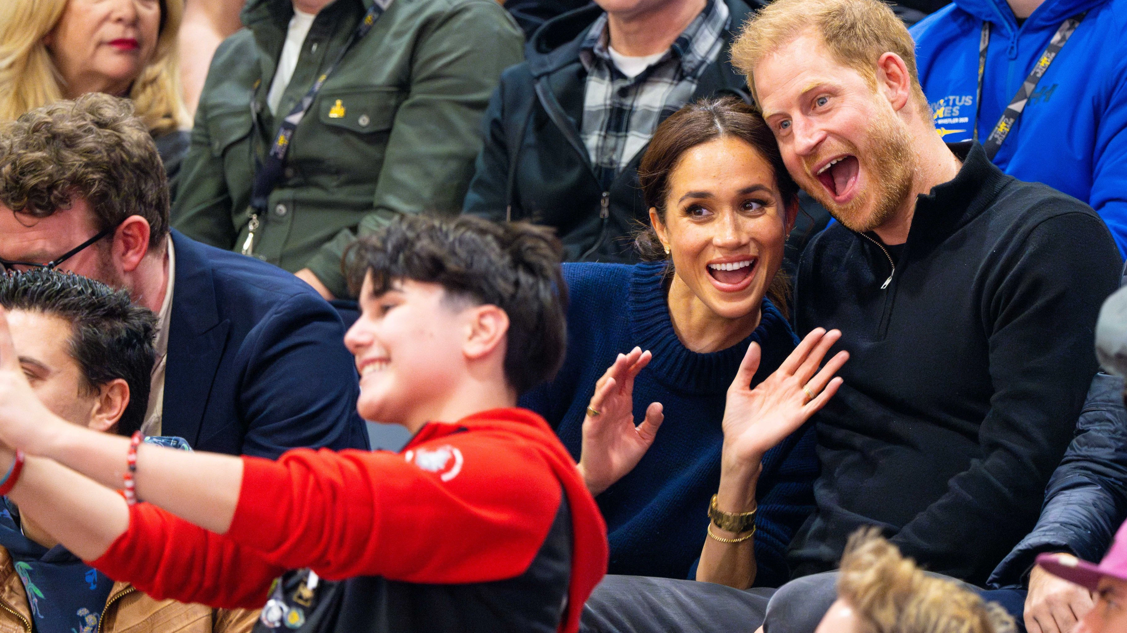 So ist das Verhältnis von Prinz Harry und Meghan zum Königshof