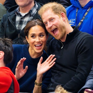 "Wenn es dir nichts ausmacht, nimm deinen Finger aus meinem Gesicht!"