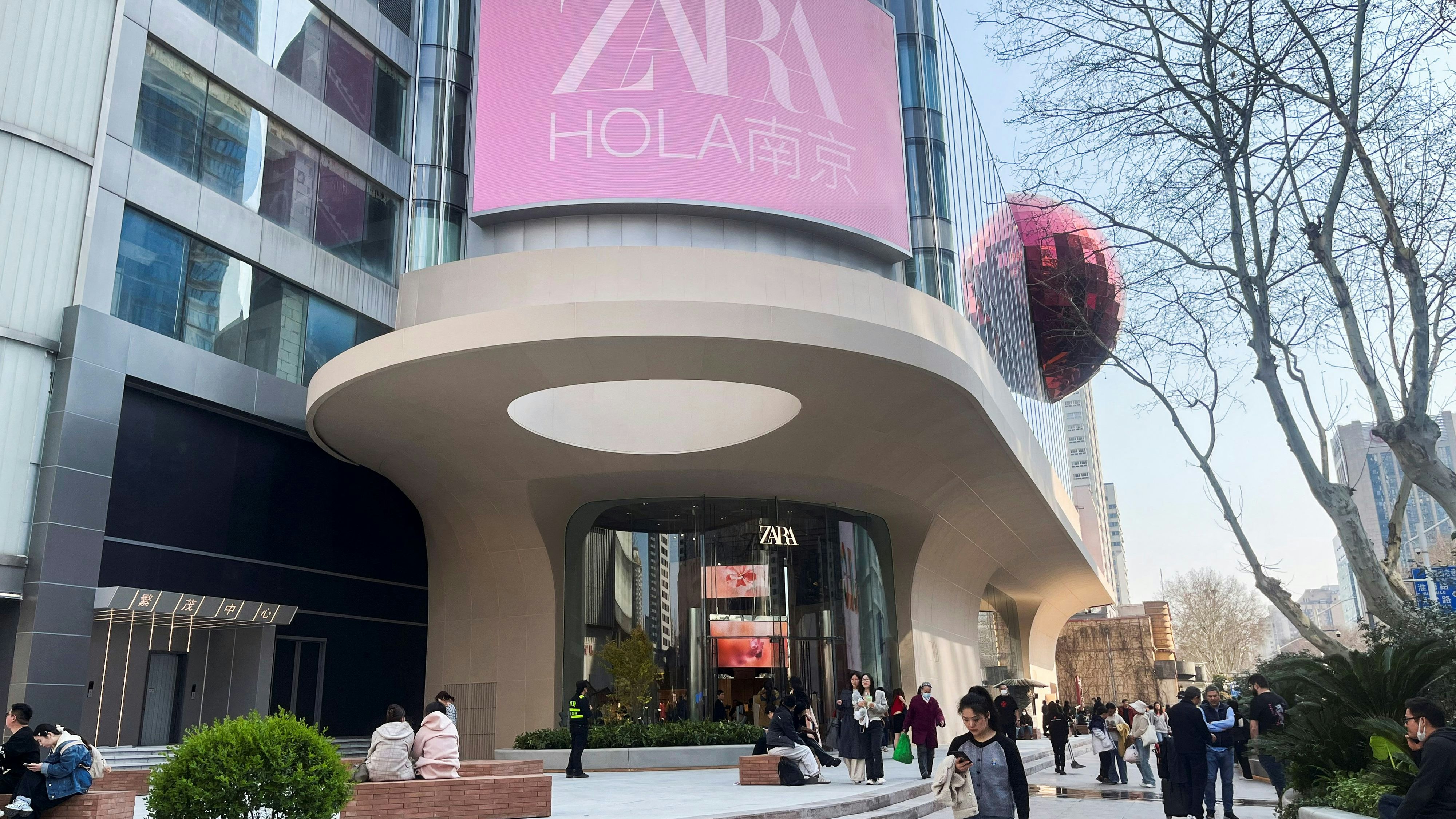 In China bekam Zara keinen Fuß auf den Boden, die Zahl der Geschäfte wurde halbiert