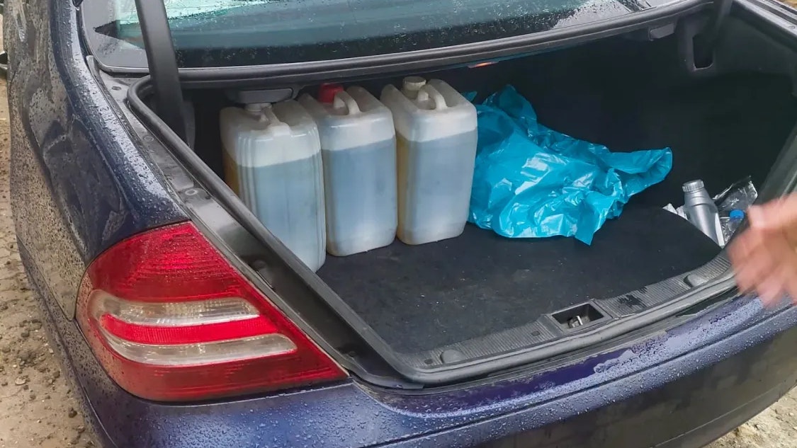 Heute.at - Mitarbeiter von Baufirma stahlen 18.000 Liter Diesel