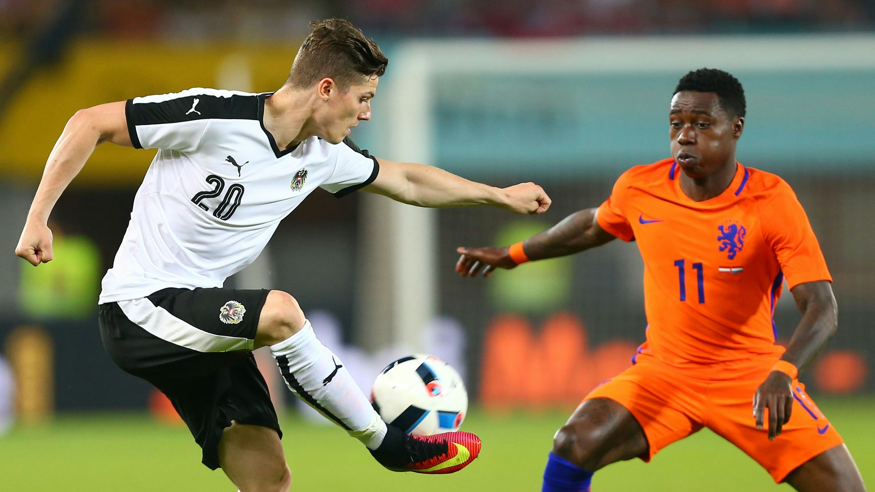 VIENNA,AUSTRIA,04.JUN.16 - SOCCER - UEFA European Championship 2016 in France, preview, OEFB international match, Austria vs Netherlands, friendly match. Image shows Marcel Sabitzer (AUT) and Quincy Promes (NED). Photo: GEPA pictures/ Christopher Kelemen