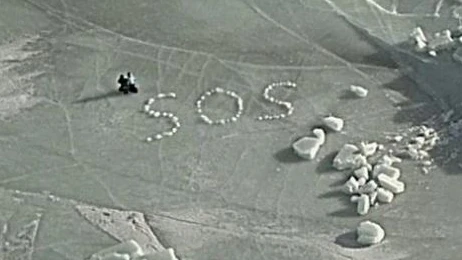 Heute.at - SOS! Deutsches Paar von Eisscholle in Ostsee gerettet