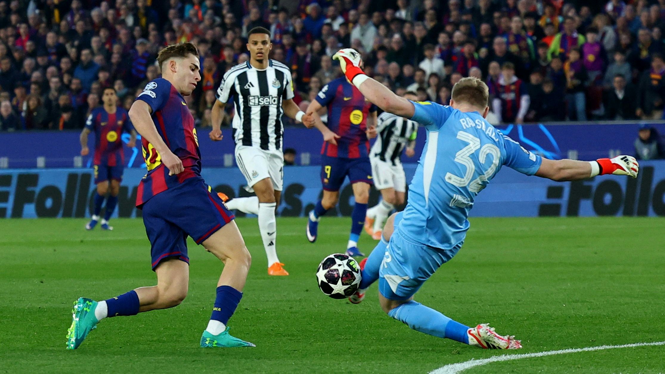 Barcelona im Achtelfinal-Rückspiel der Champions League gegen Newcastle. 