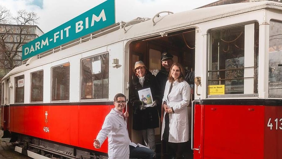 Heute.at - Vorsorge auf Schienen – Darm-fit-Bim rollt durch Wien