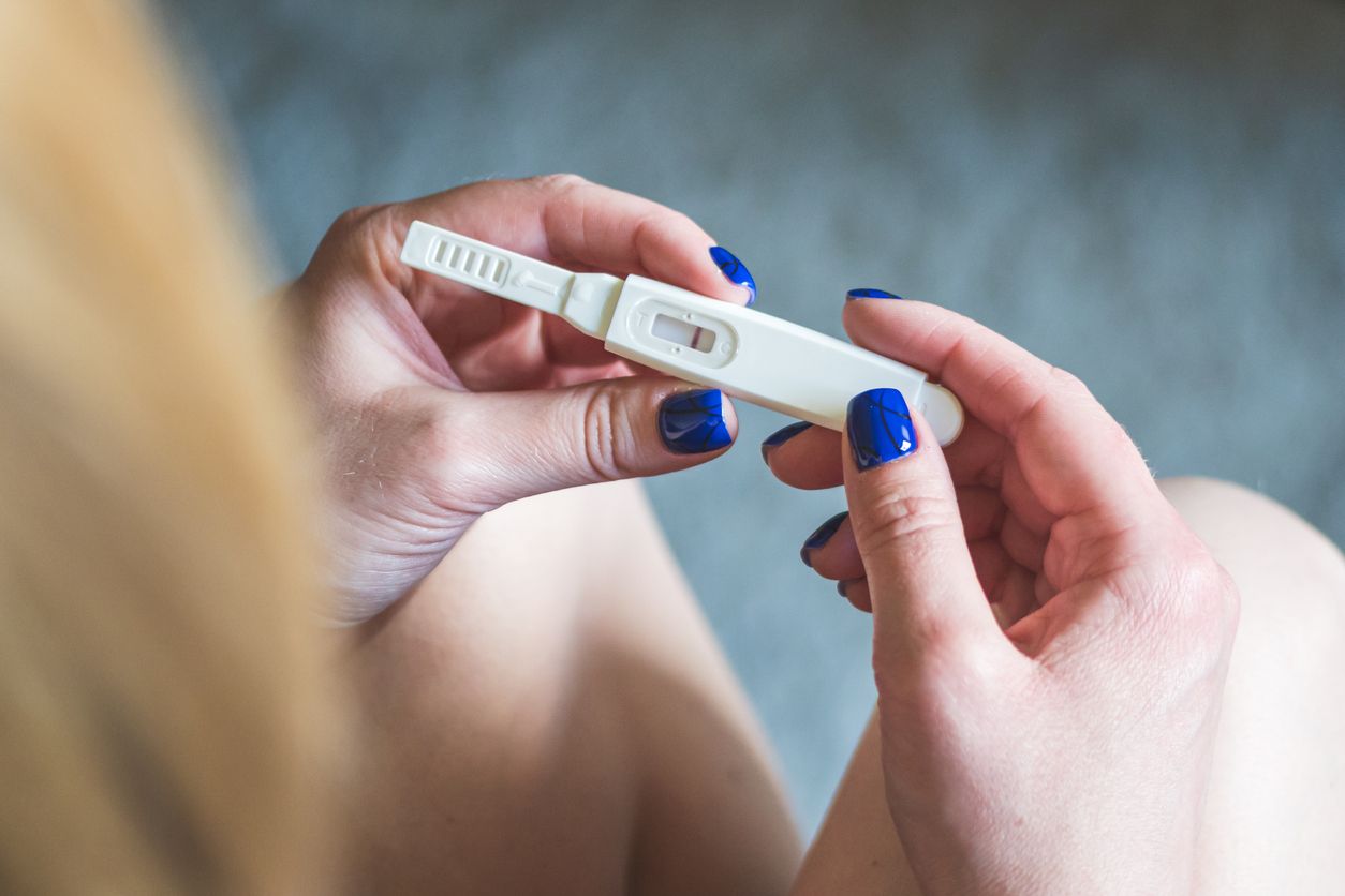 Ab 35 Jahren hat fast jede zweite Frau Schwierigkeiten, schwanger zu werden oder die Schwangerschaft zu halten.