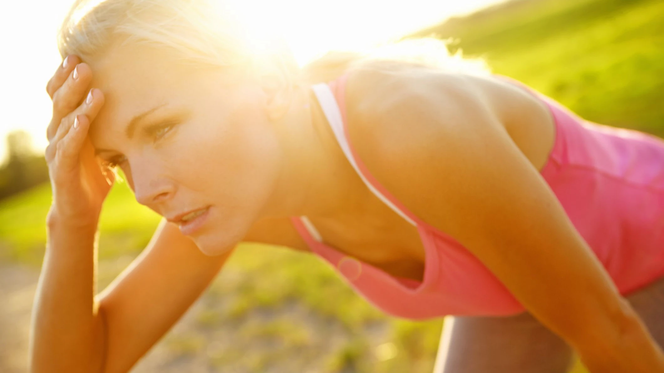 A beautiful young woman in sportswear looking tired after a runhttp://195.154.178.81/DATA/istock_collage/0/shoots/784791.jpg