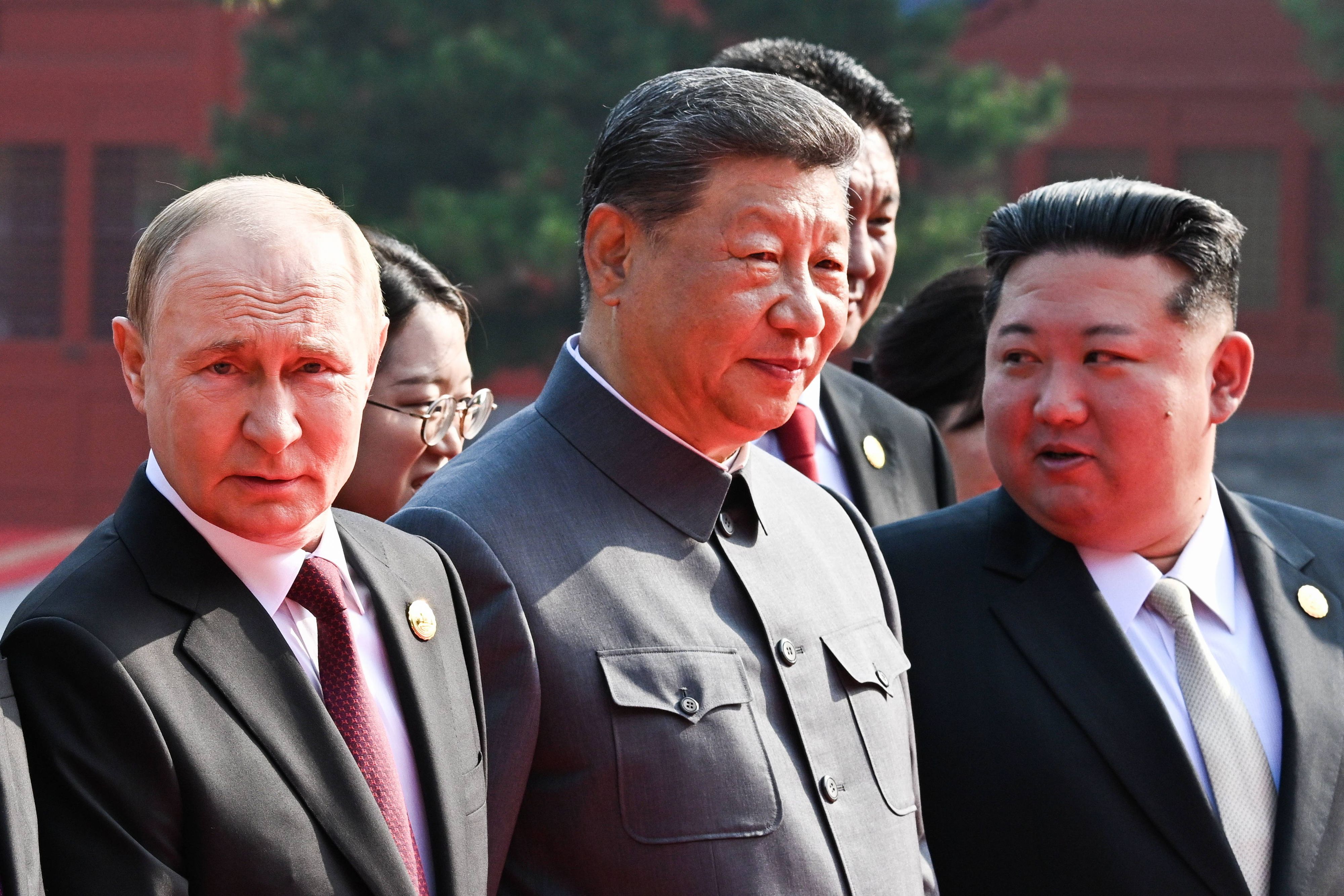 Wladimir Putin, Xi Jinping und Kim Jong-un arbeiten aktiv an einer neuen Weltordnung, die Europa schaden soll.