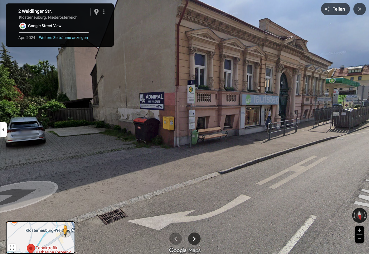 Nicht jede Bushaltestelle weist Witterungs- oder Sonnenschutz vor.