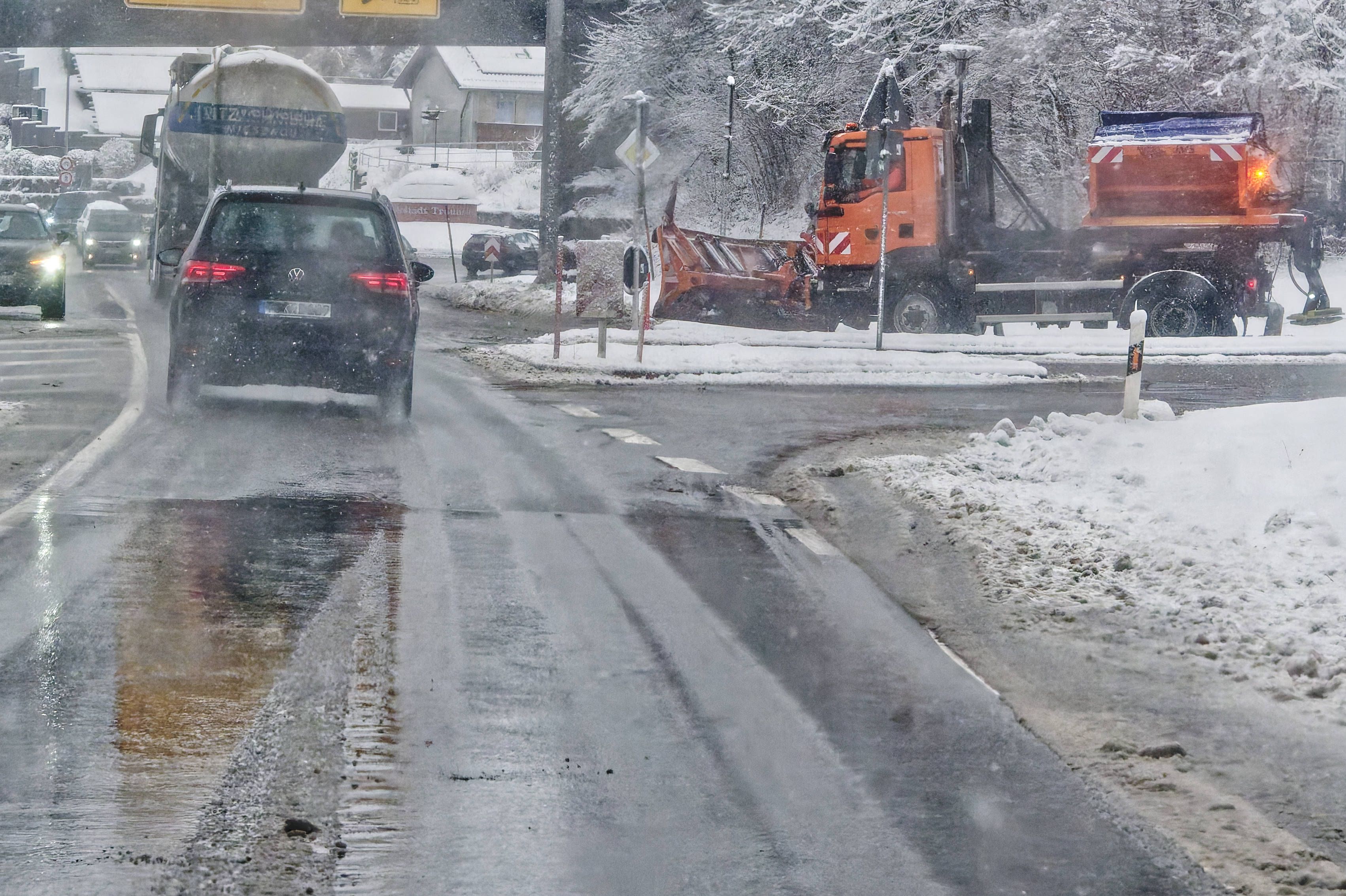 Heute.at - Winter-Walze bringt jetzt Schnee bis in die Täler