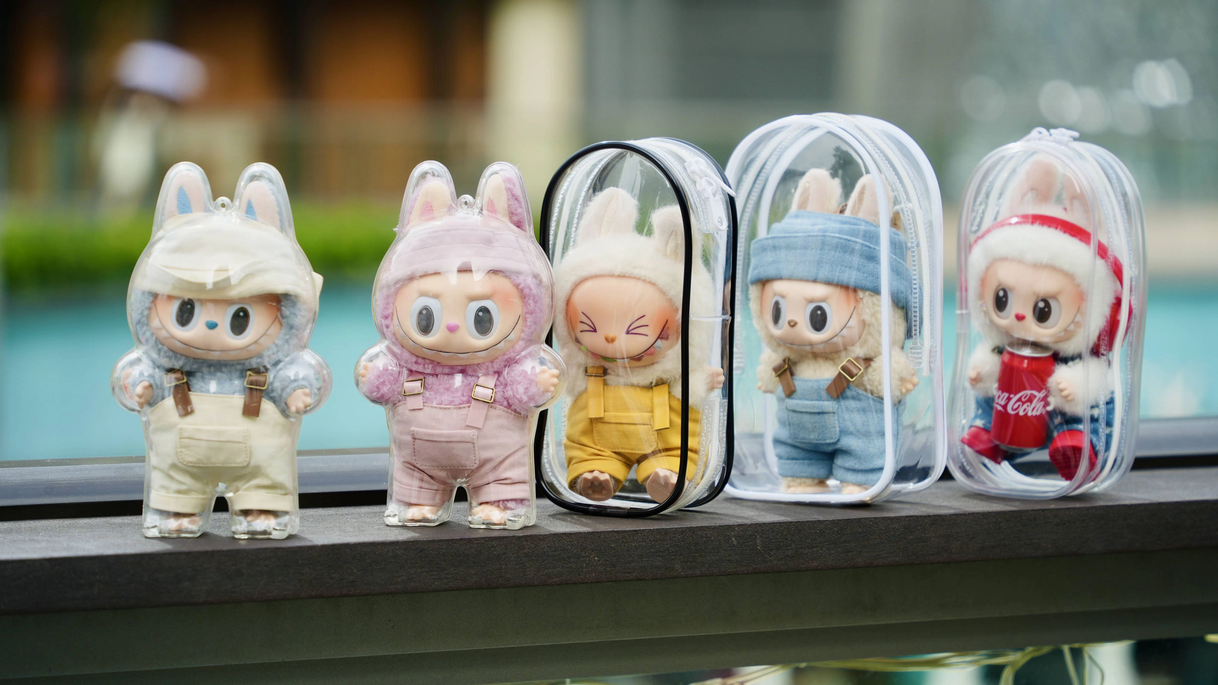 GUANGZHOU, CHINA - JUNE 13: Labubu dolls are on sale at a Labubu-themed pop-up store on June 13, 2025 in Guangzhou, Guangdong Province of China. A pop-up store featuring Labubu, one of POP MART s most beloved art toy characters, opened on June 13 in Guangzhou. PUBLICATIONxNOTxINxCHN Copyright: xVCGx 111573603760