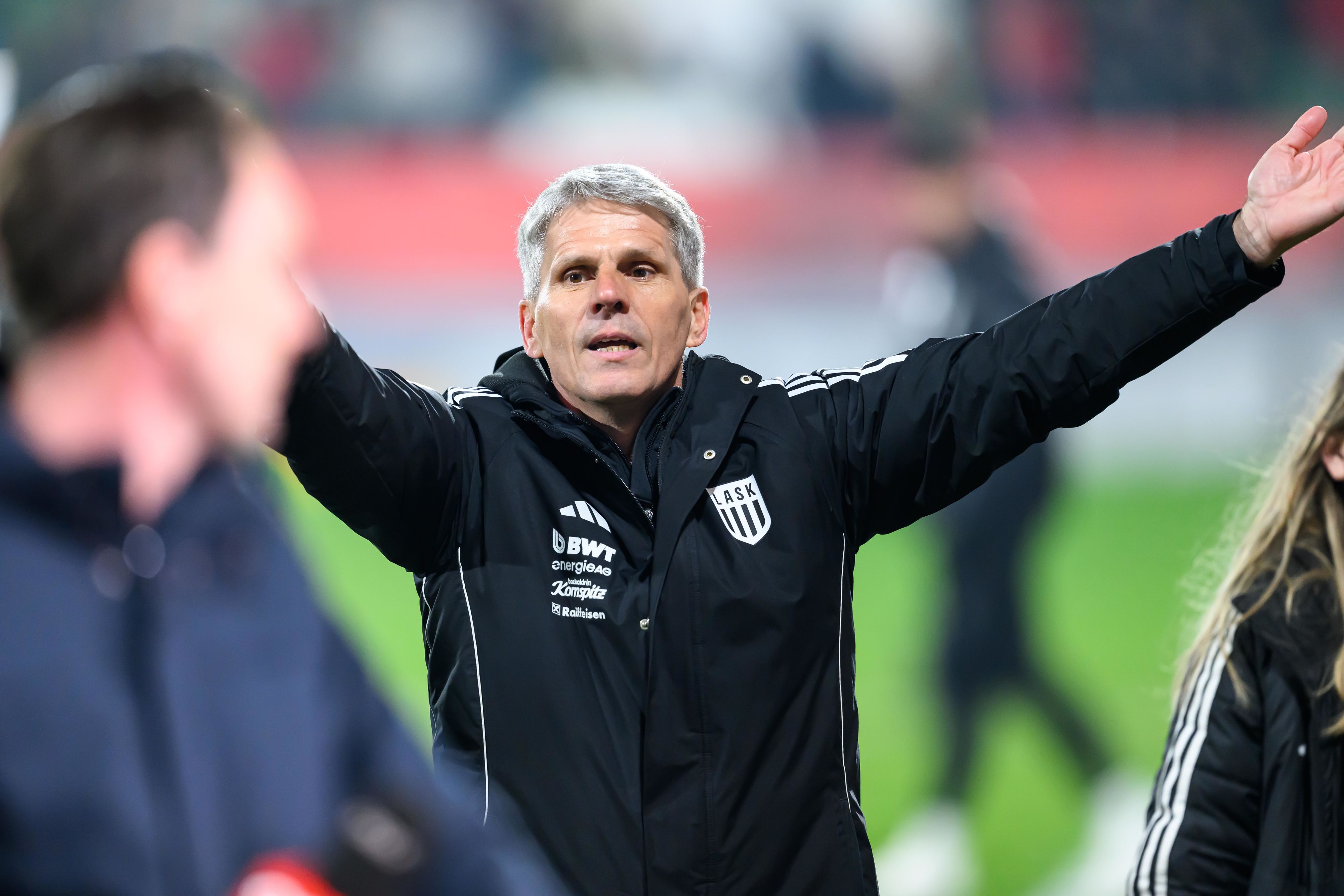 Heute.at - Kühbauer stellt klar: Nie wieder Handschlag mit Senft