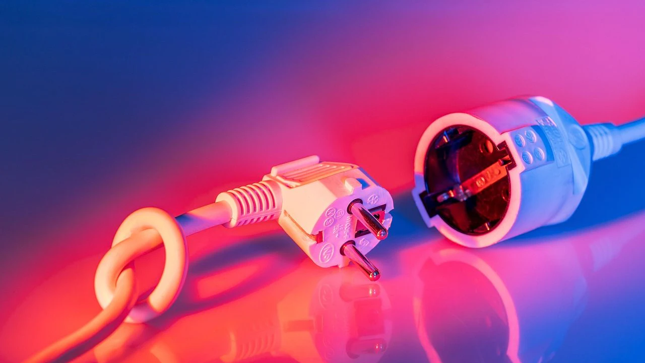 Heute.at - Nach Benzin-Schock: Strompreise explodieren