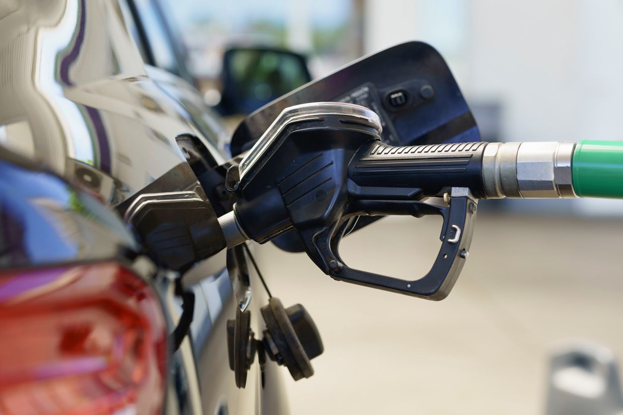 Durch ein neues Spritgesetz soll Tanken in Krisenzeiten nun billiger werden. (Symbolbild)